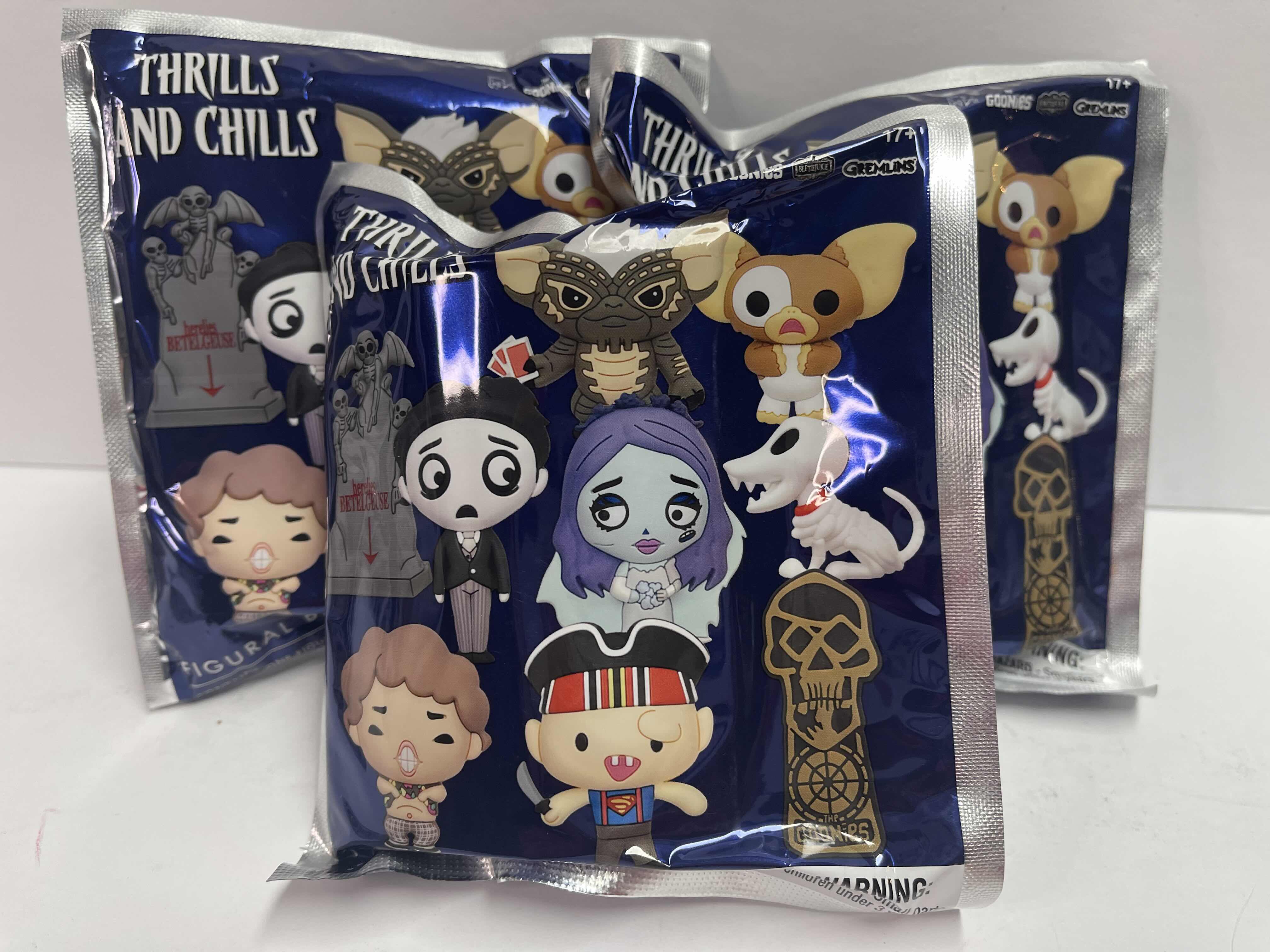 Photo 1 of NIB 3 THRILLS AND CHILLS FIGURAL BAG CLIPS - TOTAL RETAIL PRICE $ 34.00