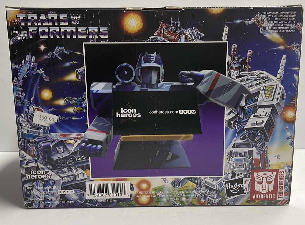 Photo 2 of NIB THE TRANSFORMERS SOUNDWAVE CARD HOLDER PX PREVIEWS EXCLUSIVE- RETAIL PRICE $59.99