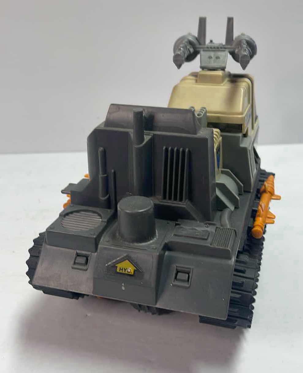 Photo 4 of VINTAGE GI JOE 1998 THUNDERCLAP TRACTOR - PLEASE READ NOTES FOR MORE INFORMATION