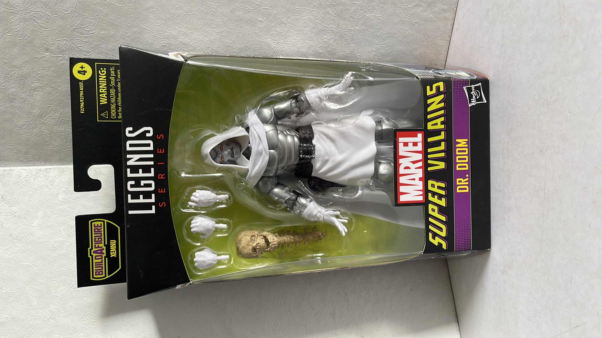 Photo 1 of NIB MARVEL SUPER VILLAINS DR DOOM LEGENDS SERIES MSRP $25.99