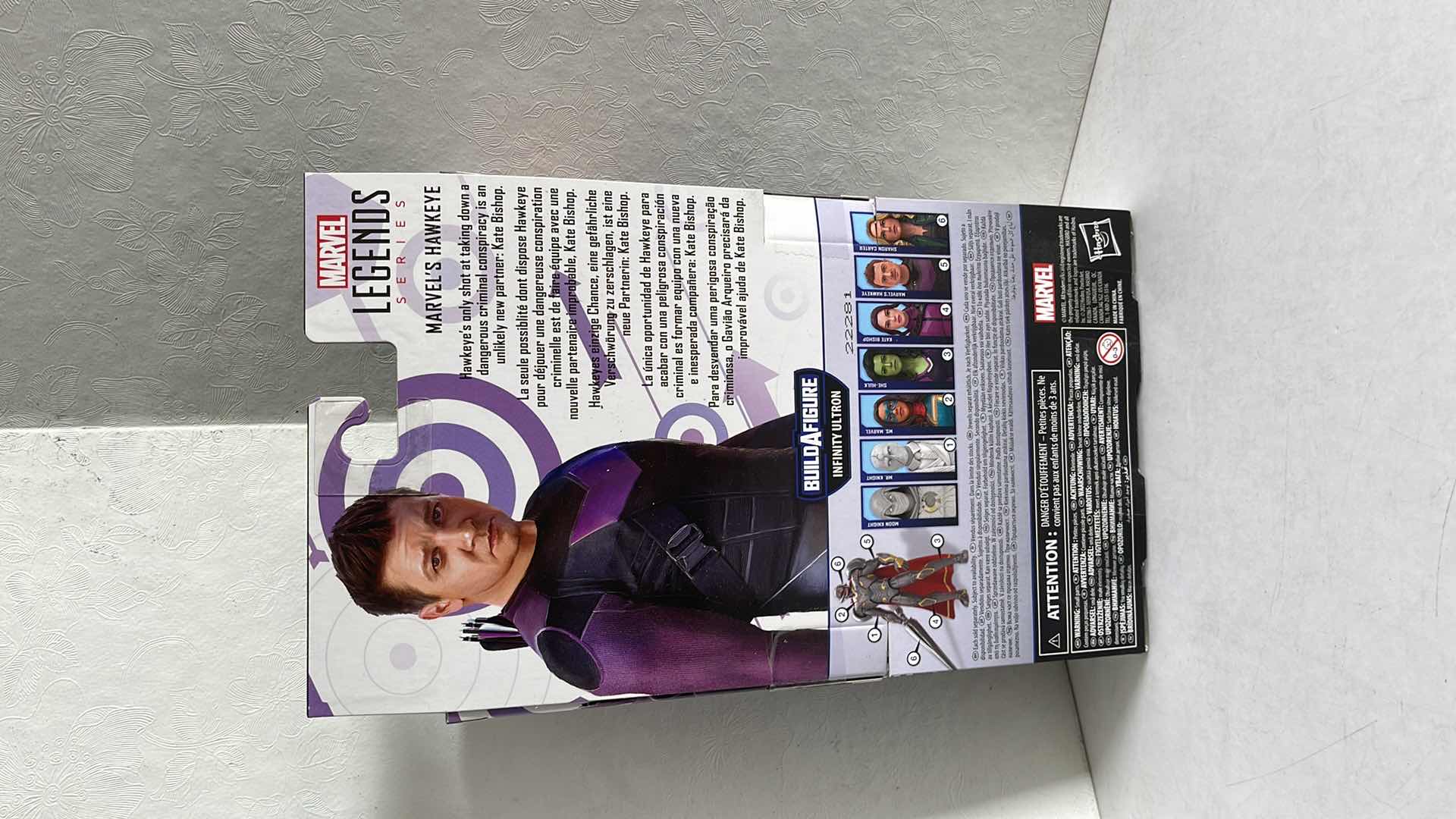 Photo 1 of NIB MARVEL LEGENDS SERIES SUPER MARVELS HAWKEYE MSRP $27.99
