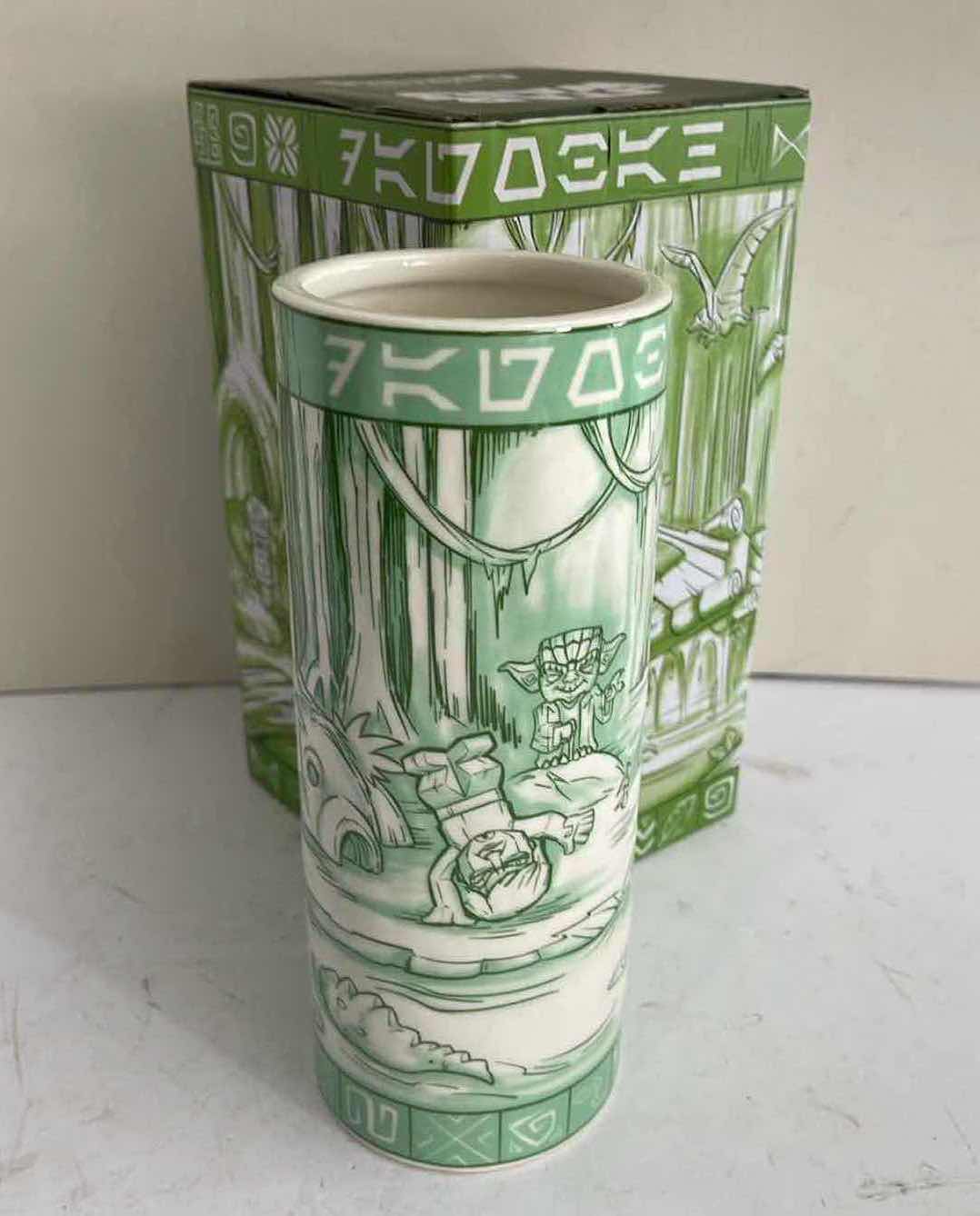 Photo 4 of NIB STAR WARS DAGOBAH 24 OZ. SCENIC GEEKI TIKIS CERAMIC MUG MSTP $39.99