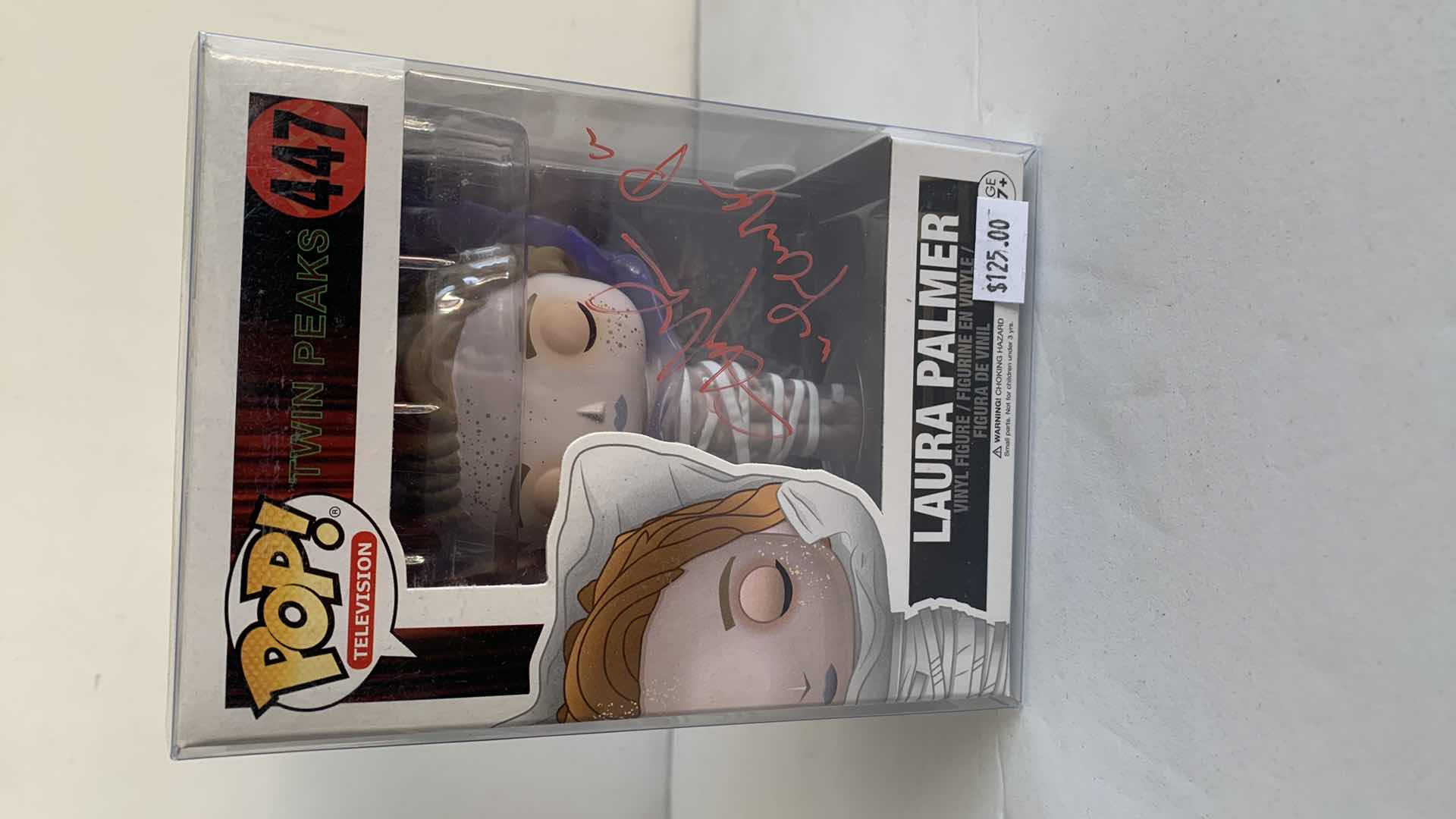 Photo 1 of AUTOGRAPHED WITH AUTHENTICITY FUNKO POP #447 LAURA PALMER NIB $125