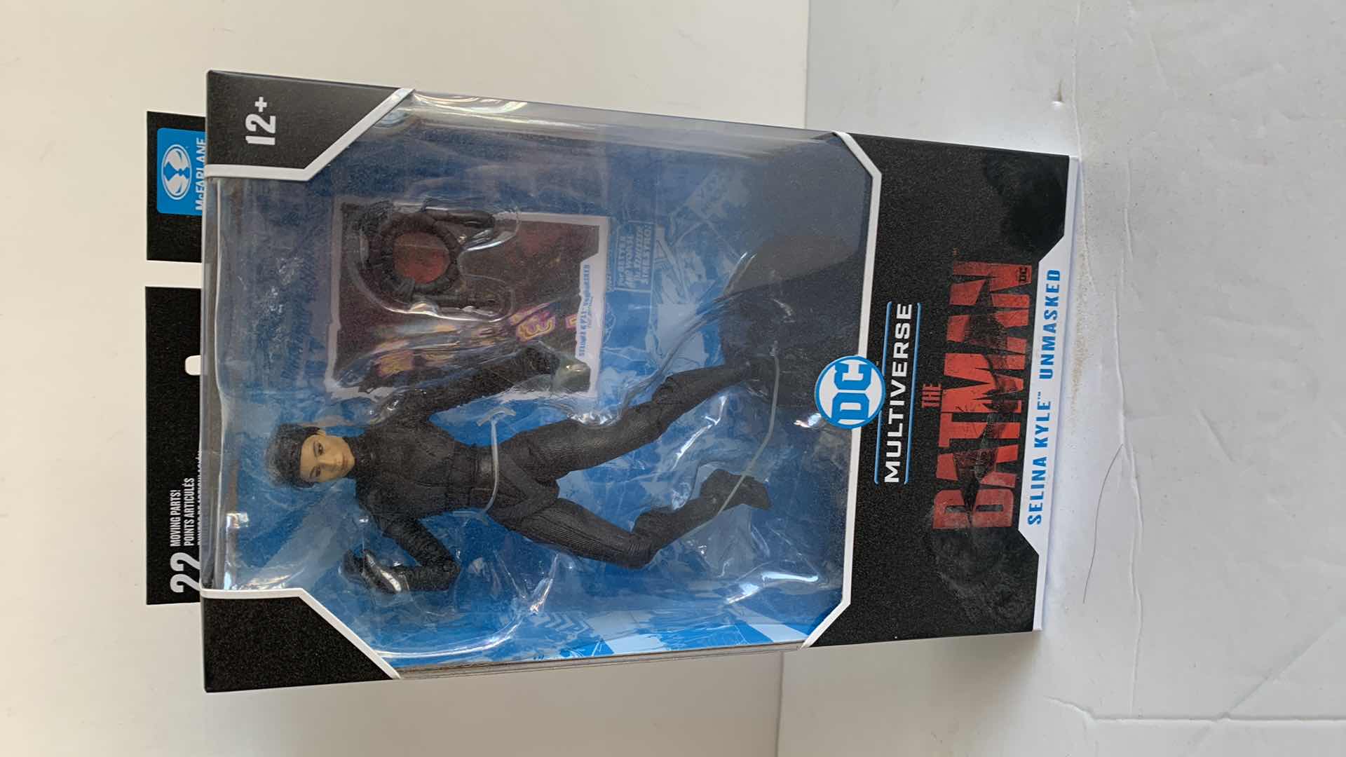 Photo 1 of MCFARLANE DC MULTIVERSE SELENA KYLE UNMASKED NIB $24