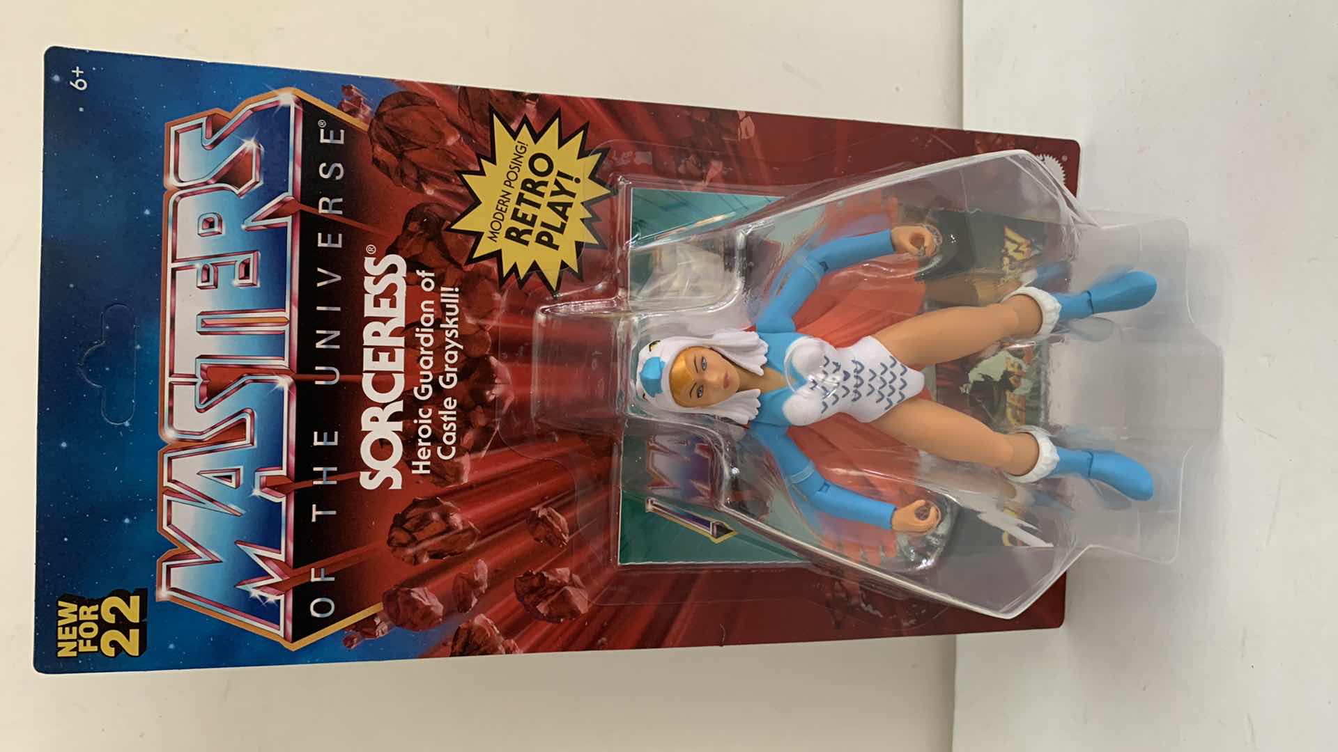 Photo 1 of MATTEL MASTERS OF THE UNIVERSE SORCERESS NIB $19