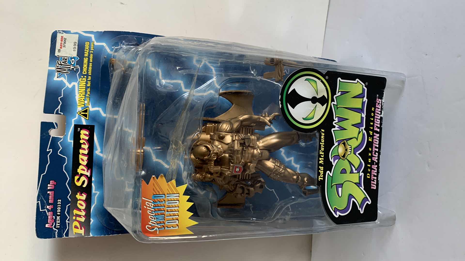 Photo 1 of SPAWN PILOT SPAWN DELUXE ACTION FIGURE NIB $25