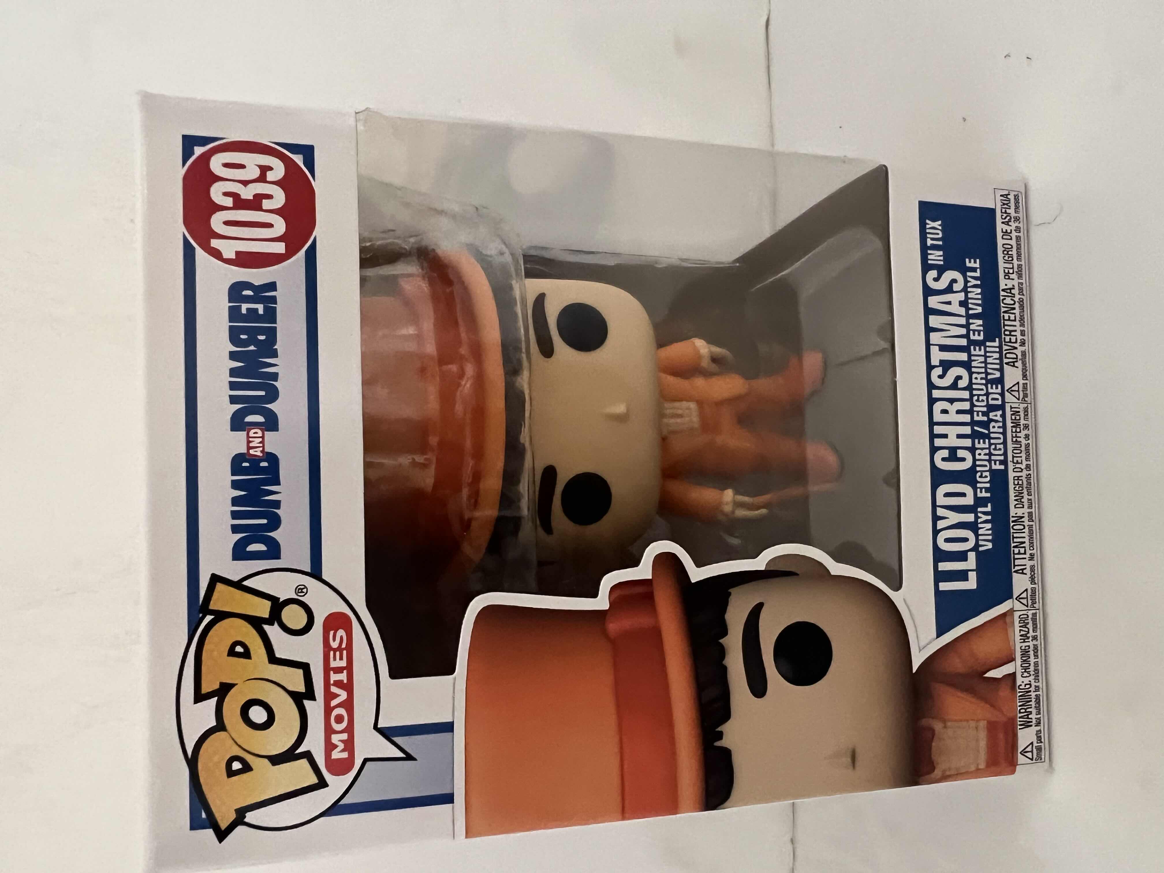 Photo 1 of NEW FUNKO POP! MOVIES DUMB AND DUMBER #1039 “LLOYD CHRISTMAS IN TUX” VINYL FIGURE 