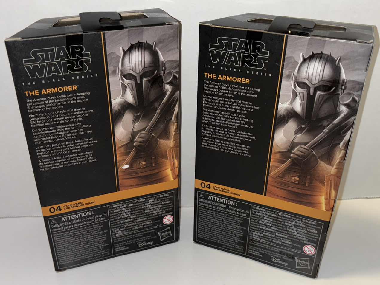 Photo 2 of NEW 2-PACK HASBRO STAR WARS THE BLACK SERIES THE MANDALORIAN ”THE ARMORER” ACTION FIGURE & ACCESSORIES