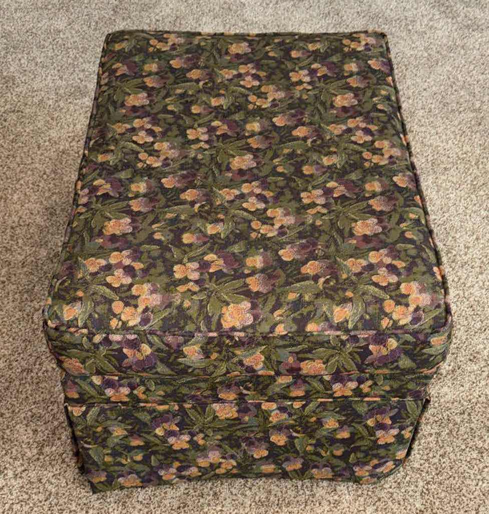 Photo 3 of FLORAL UPHOLSTERED OTTOMAN W CASTER WHEELS 21.5” x 30” H16.5”