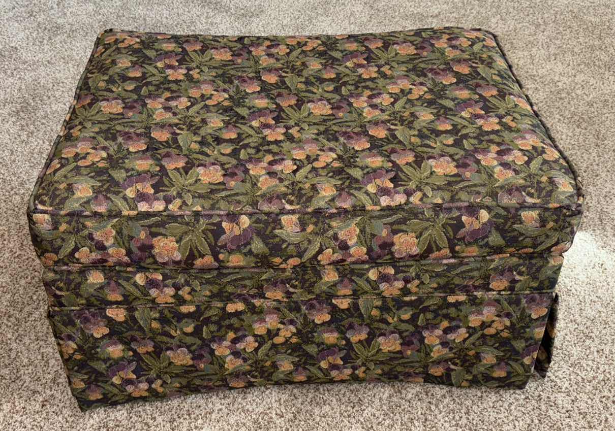 Photo 1 of FLORAL UPHOLSTERED OTTOMAN W CASTER WHEELS 21.5” x 30” H16.5”