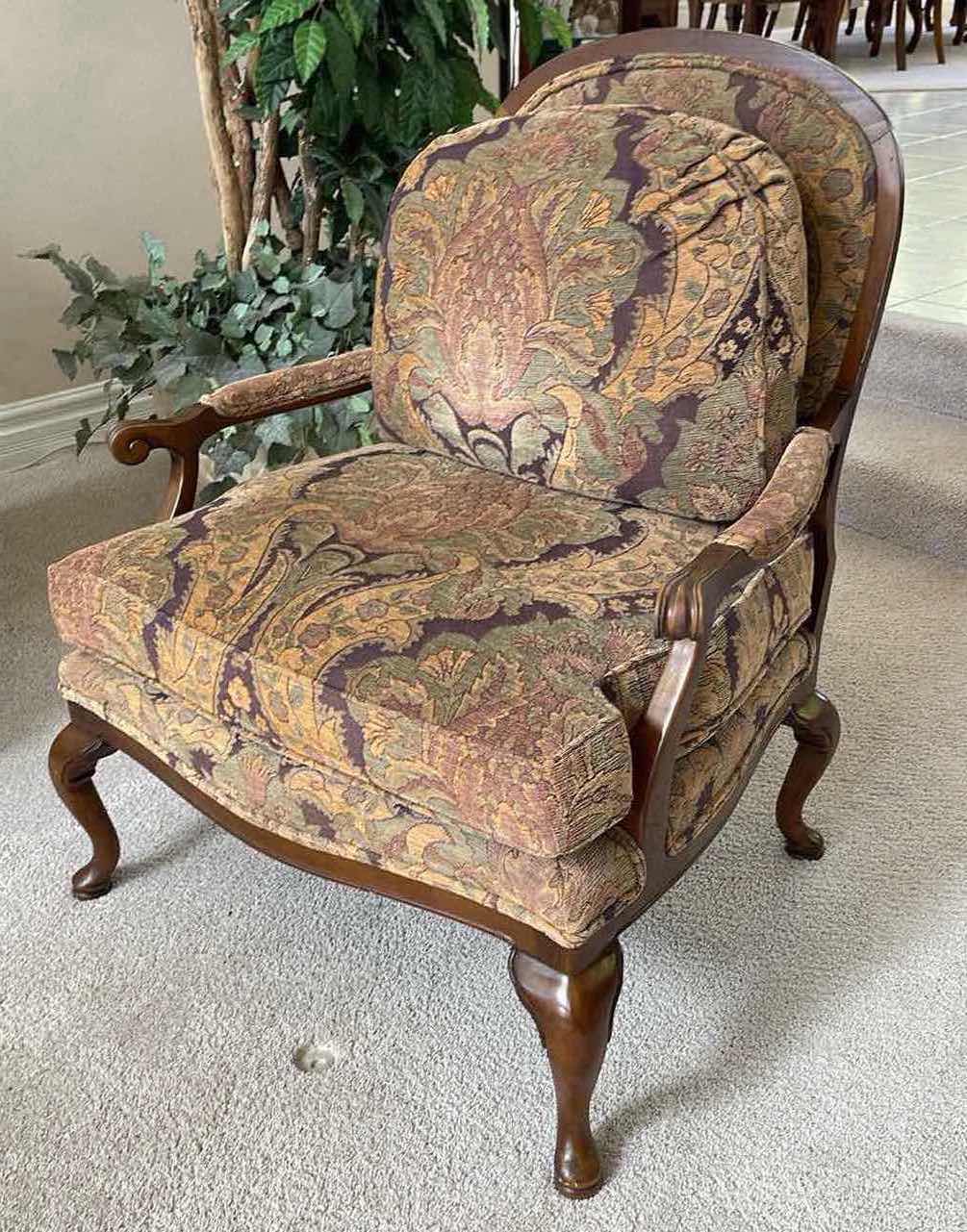 Photo 2 of THOMASVILLE FLORAL UPHOLSTERED LOUNGE CHAIR