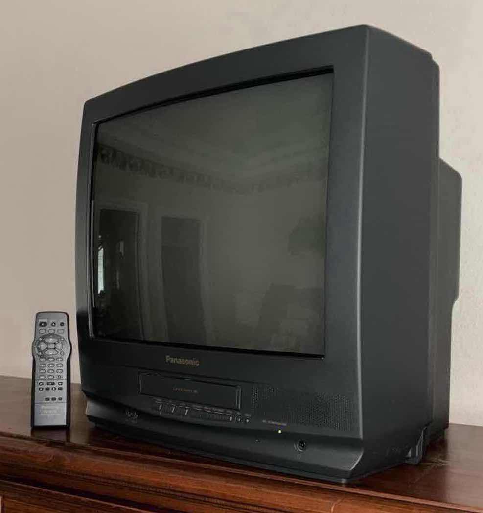 Photo 1 of PANASONIC 20” CRT TV W BUILT-IN VCR VIDEO PLAYER W REMOTE (MODEL PV-C2010)