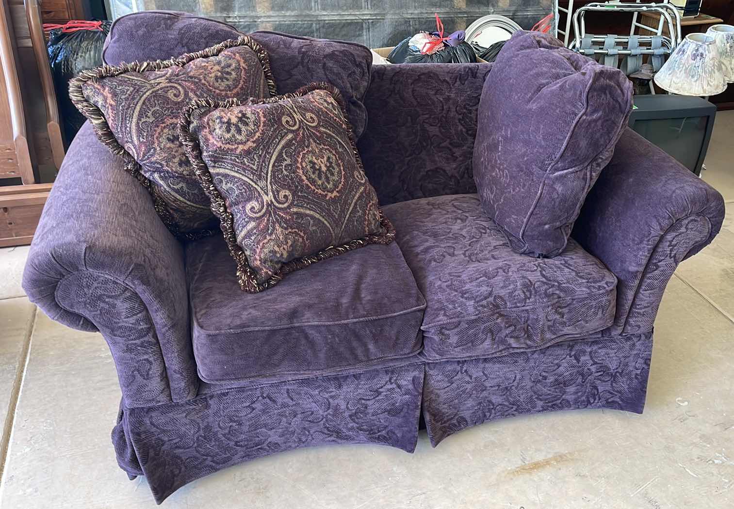 Photo 5 of LOVE SEAT W DECOR PILLOWS PURPLE LEAF PATTERN UPHOLSTERY 40” X 64” H34”