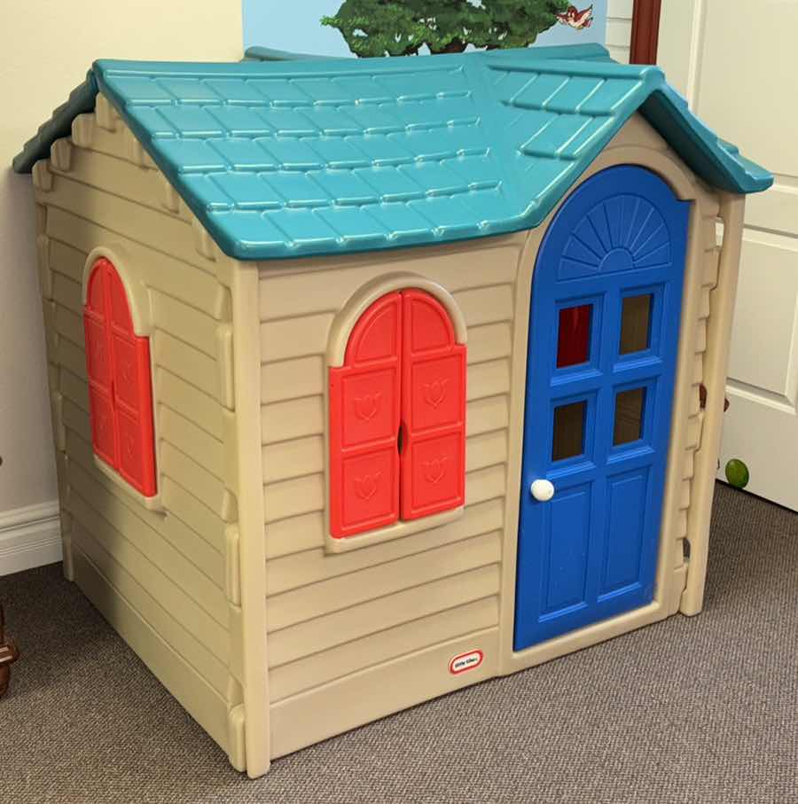 Photo 1 of LITTLE TIKES COTTAGE HOME PLAYHOUSE 43” X 48” H50”