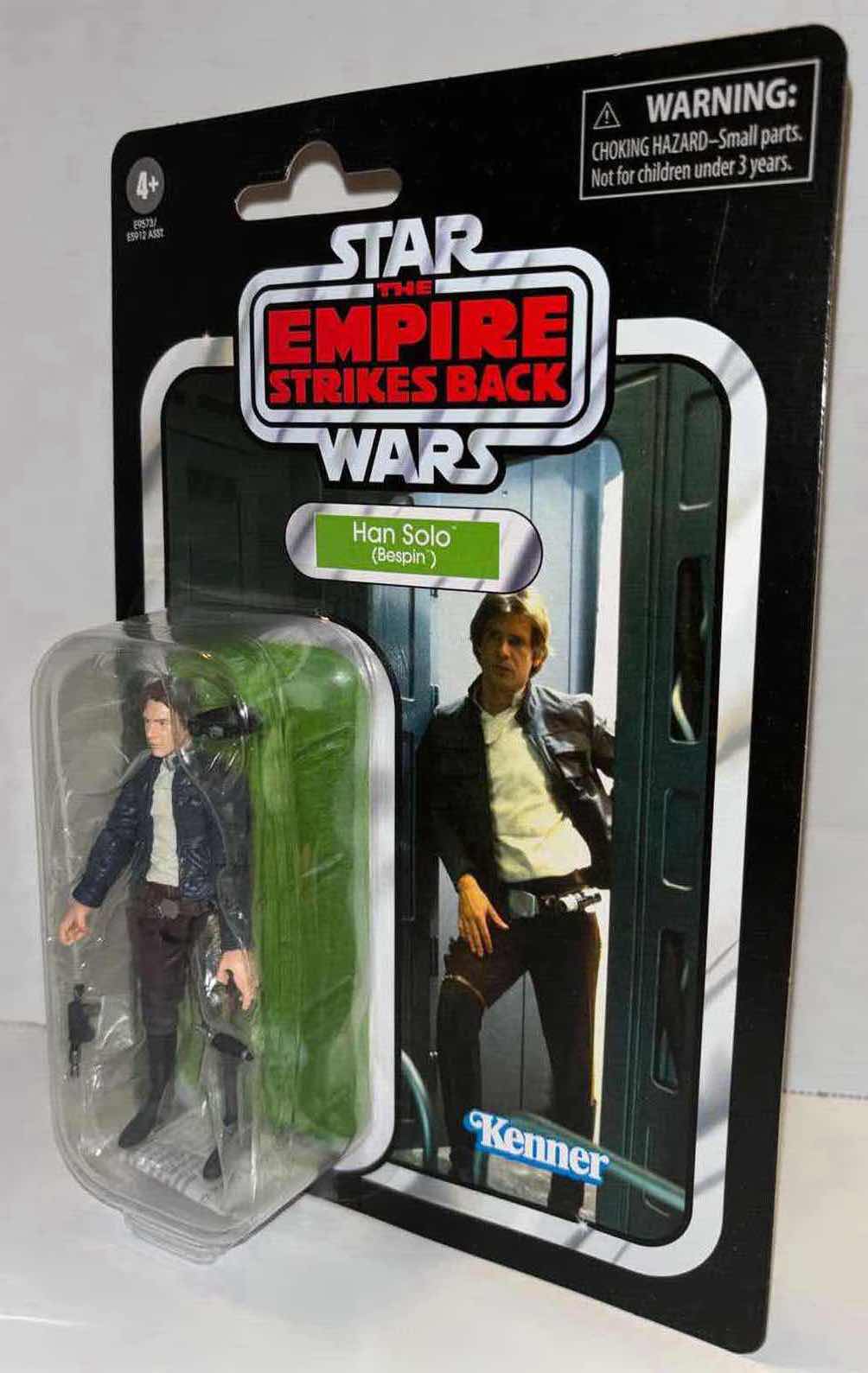 Photo 3 of NEW 4-PACK HASBRO STAR WARS THE VINTAGE COLLECTION ACTION FIGURE & ACCESSORIES, THE EMPIRE STRIKES BACK “LUKE SKYWALKER (BESPIN)” & “HAN SOLO (BESPIN)”