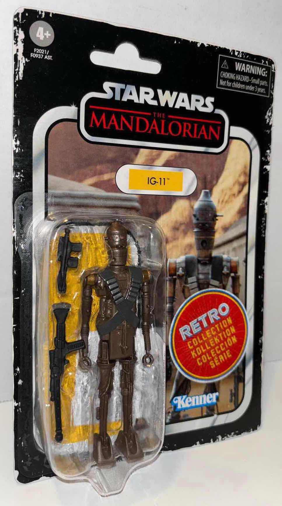 Photo 4 of NEW 8-PACK CASE HASBRO KENNER STAR WARS THE RETRO COLLECTION ACTION FIGURE & ACCESSORIES, “THE MANDALORIAN ASSORTED SET OF 8”