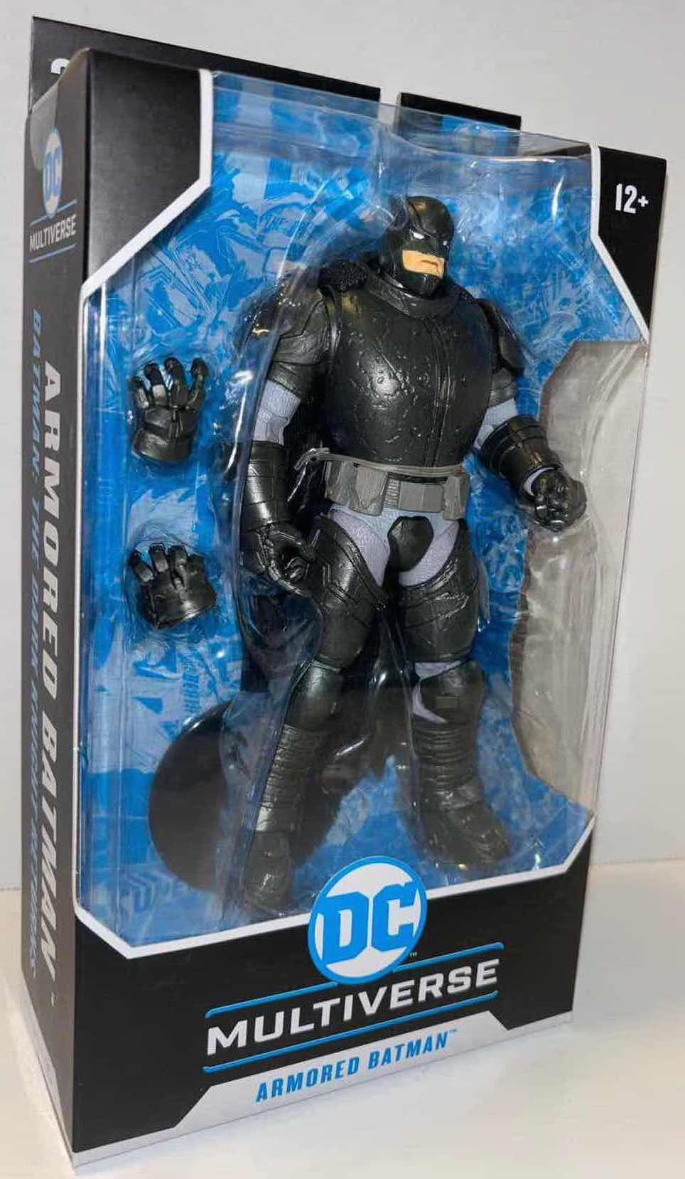 Photo 1 of NEW MCFARLANE TOYS DC MULTIVERSE ACTION FIGURE & ACCESSORIES, BATMAN: THE DARK KNIGHT RETURNS
"ARMORED BATMAN"