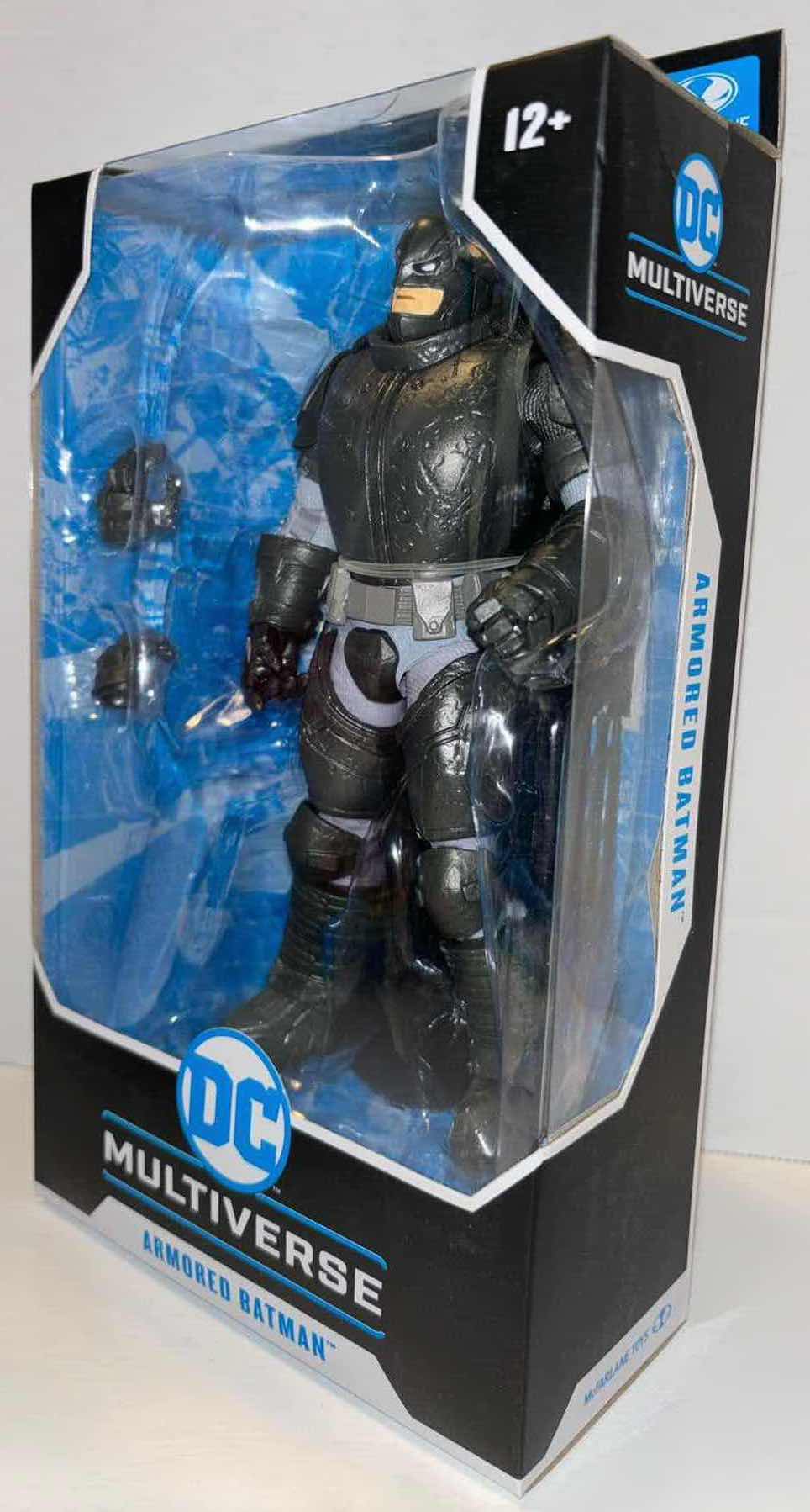 Photo 2 of NEW MCFARLANE TOYS DC MULTIVERSE ACTION FIGURE & ACCESSORIES, BATMAN: THE DARK KNIGHT RETURNS
"ARMORED BATMAN"