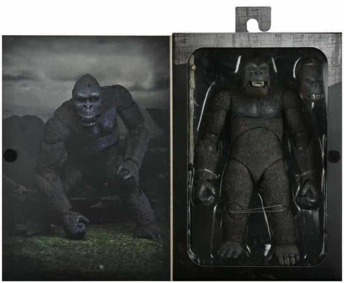 Photo 3 of NEW NECA KING KONG 7"
SCALE ACTION FIGURE & ACCESSORIES, "ULTIMATE KONG KONG (SKULL ISLAND)