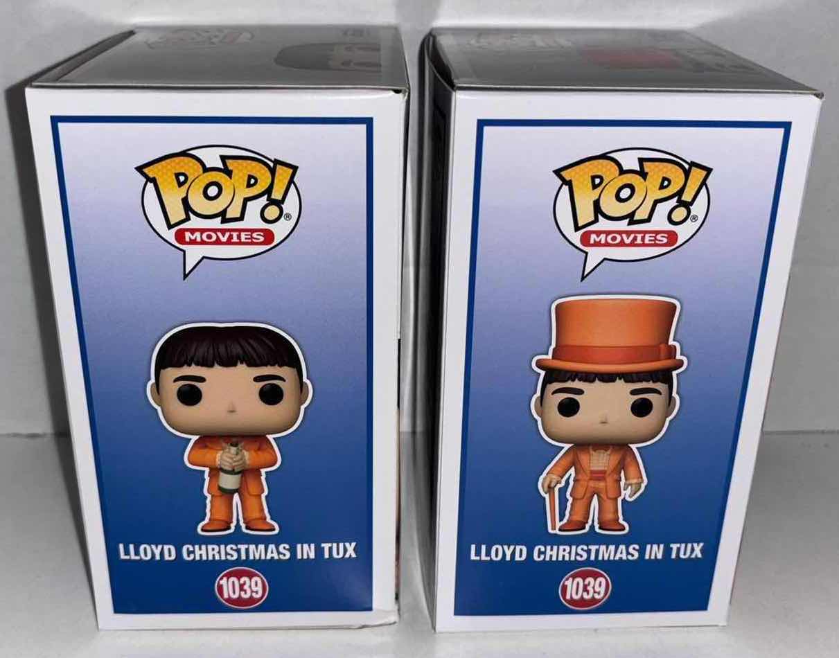 Photo 2 of NEW 2-PACK FUNKO POP! MOVIES DUMB & DUMBER VINYL FIGURE, #1039 LLOYD CHRISTMAS IN TUX (LIMITED CHASE EDITION) & #1039 LLOYD CHRISTMAS IN TUX W/TOP HAT