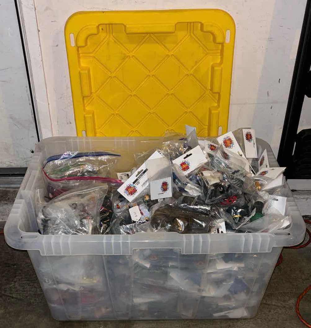 Photo 1 of 27 GAL HDX TOUGH TOTE  FULL OF VINTAGE/CURRENT TOY PARTS & WEAPONS  (WORTH $1000+) **NO RETURNS TO NELLIS**