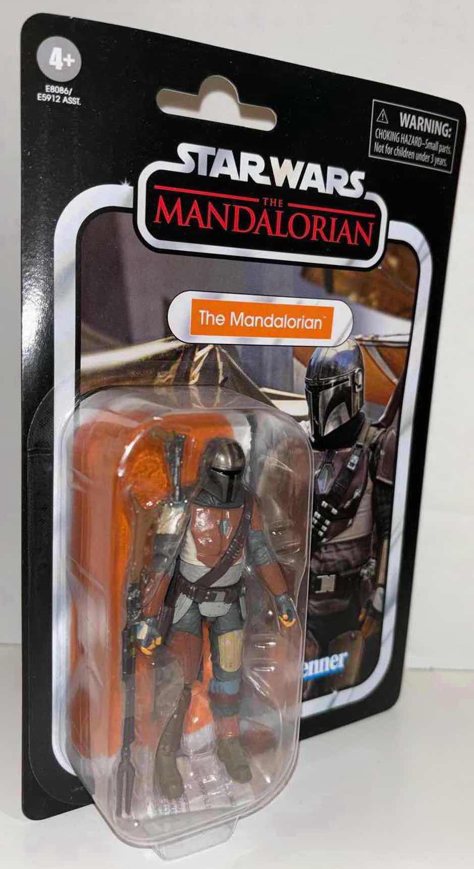 Photo 2 of NEW 2-PACK HASBRO STAR WARS THE VINTAGE COLLECTION ACTION FIGURE & ACCESSORIES, "THE MANDALORIAN (REGULAR)" & “THE MANDALORIAN (BESKAR)”