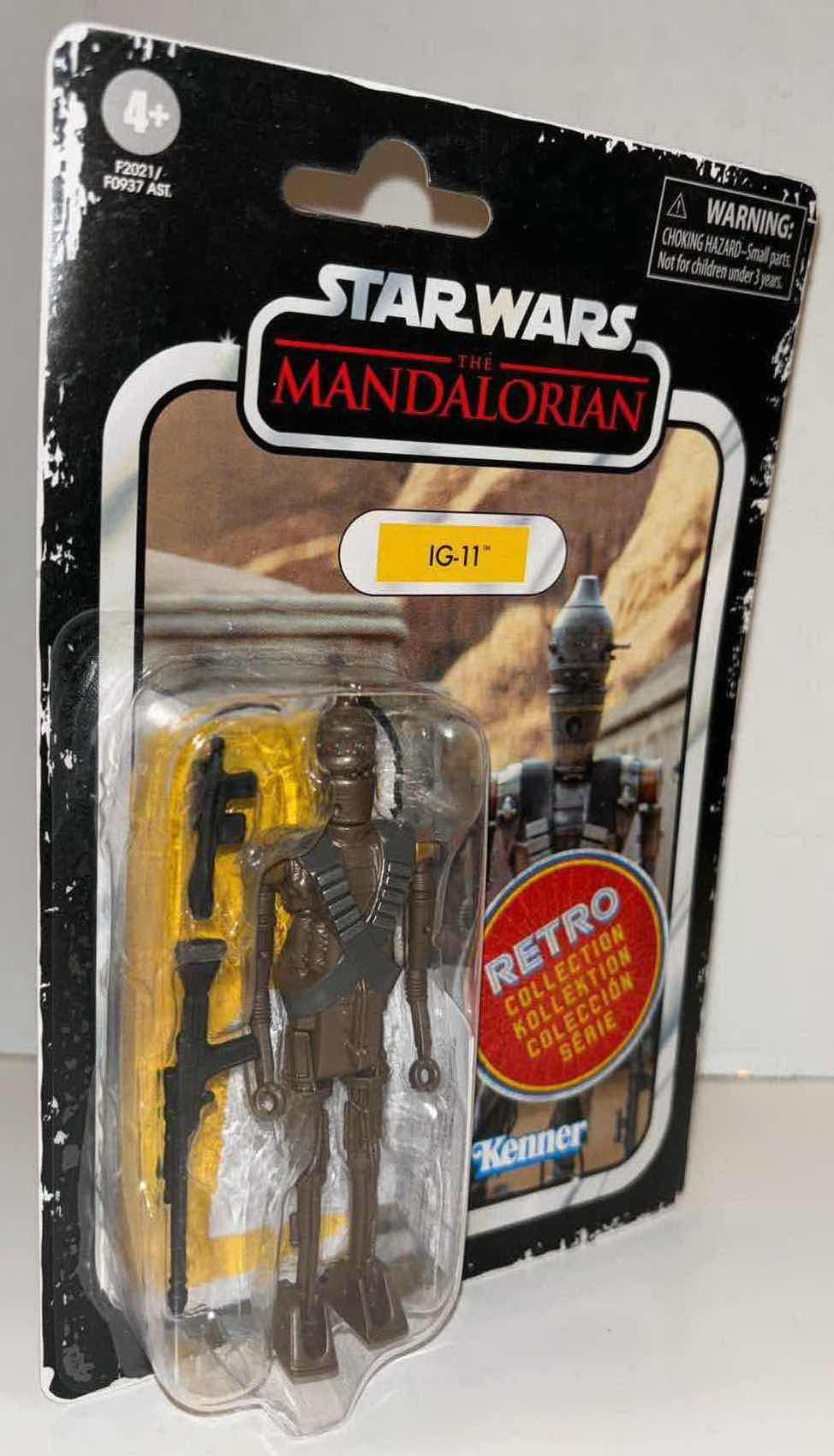 Photo 4 of NEW ASSORTED 8-PACK CASE HASBRO KENNER STAR WARS THE RETRO COLLECTION ACTION FIGURE & ACCESSORIES, "THE
MANDALORIAN ASSORTED SET OF
8"