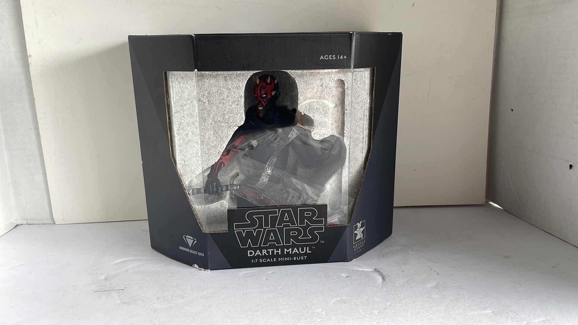 Photo 1 of NIB DIAMOND SELECT TOYS STAR WARS DARTH MAUL MINI BUST MSRP $100