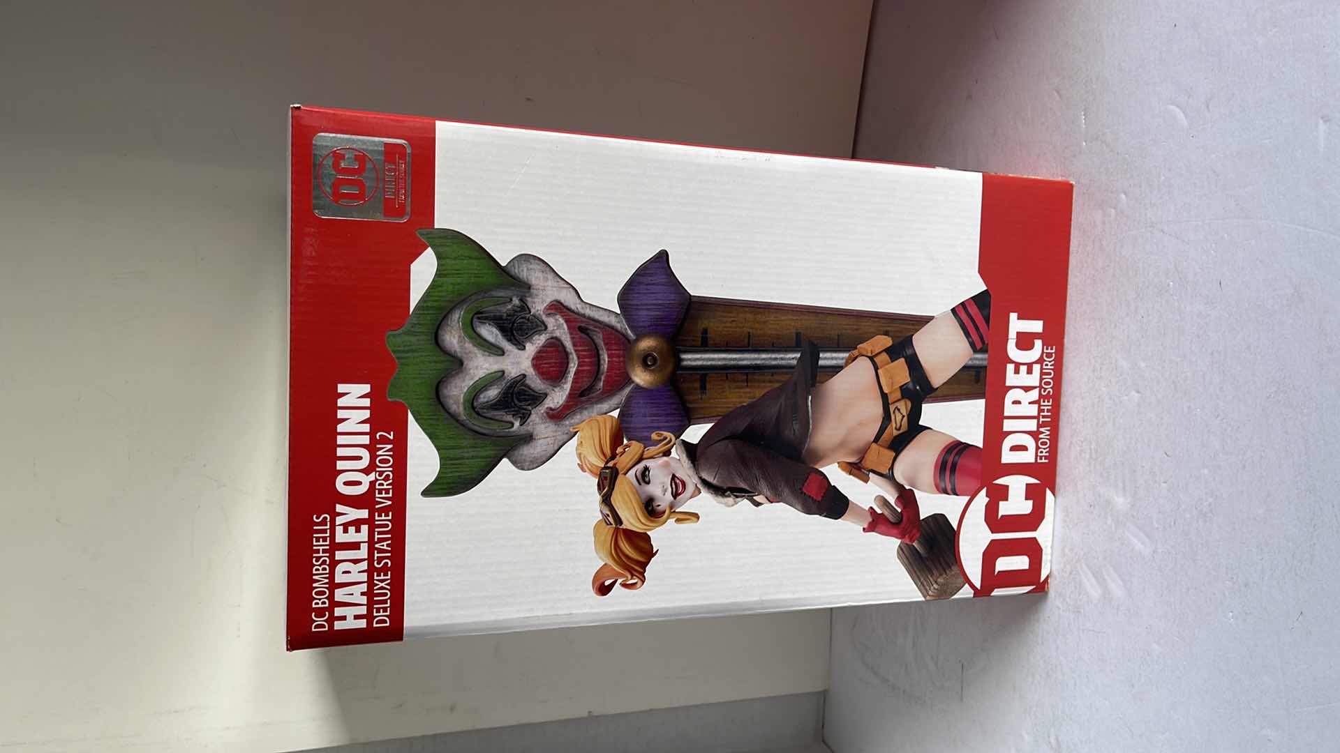 Photo 1 of NIB DC BOMBSHELLS HARLEY QUINN DELUXE STATUE VERSION 2 MSRP $250