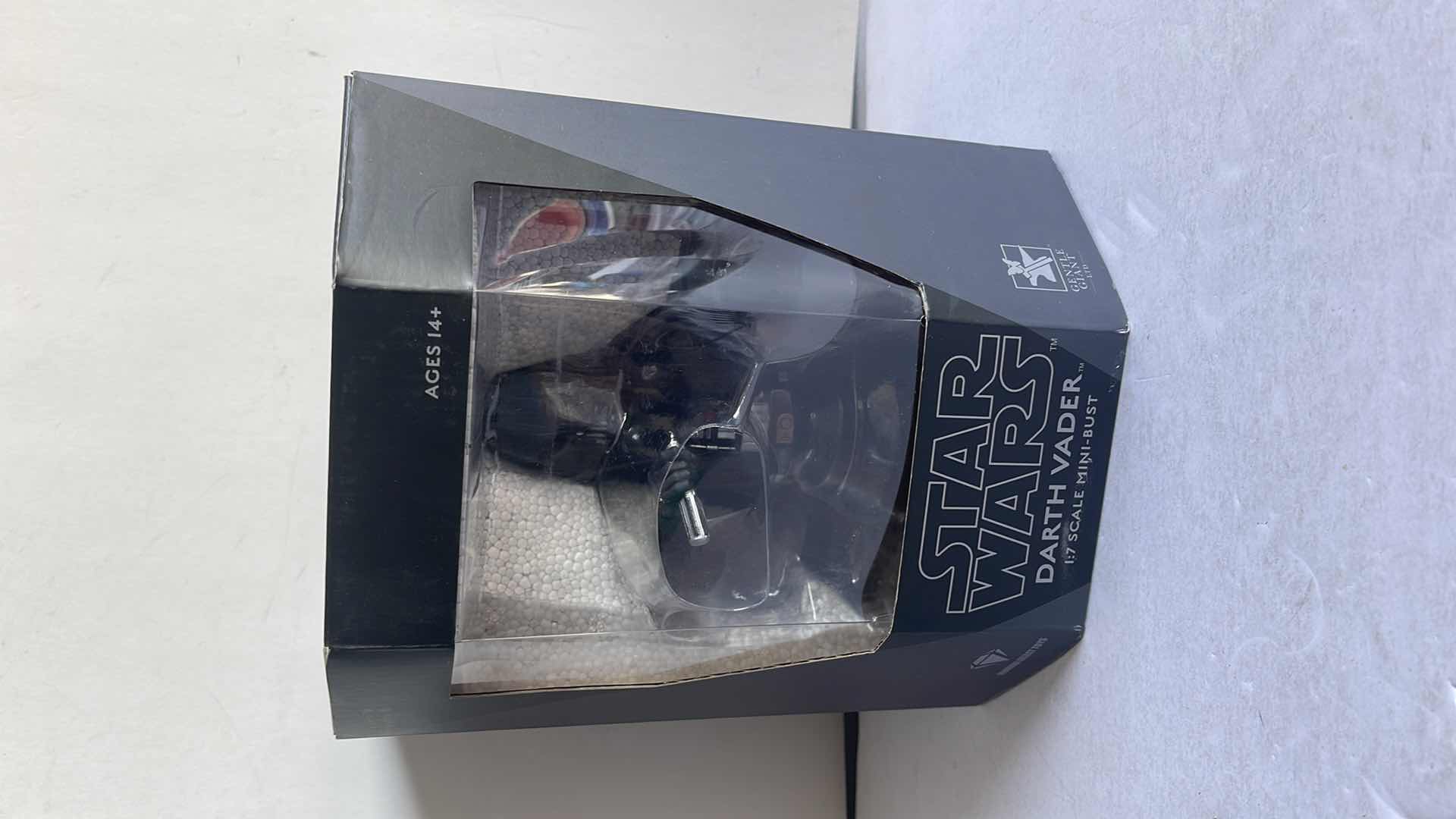 Photo 1 of NIB DIAMOND SELECT TOYS STAR WARS DARTH VADER MINI-BUST MSRP $129.99