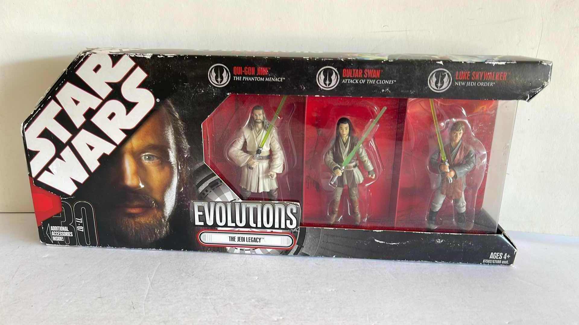 Photo 1 of NIB STAR WARS 30TH ANNIVERSARY COLLECTION EVOLUTIONS THE JEFI LEGACY 3 PACK MSRP $59.99