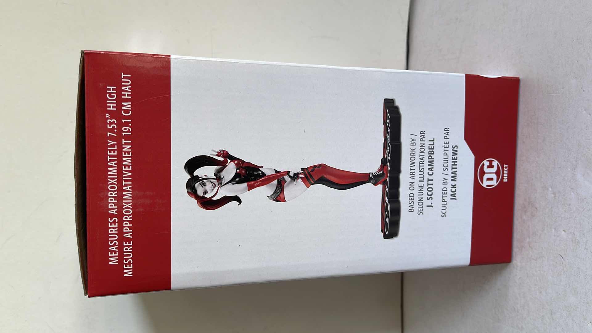 Photo 4 of NIB DC DIRECT FROM THE SOURCE J. SCOTT CAMPBELL HARLEY QUINN RED WHITE & BLACK LIMITED AND NUMBERED MSRP $100