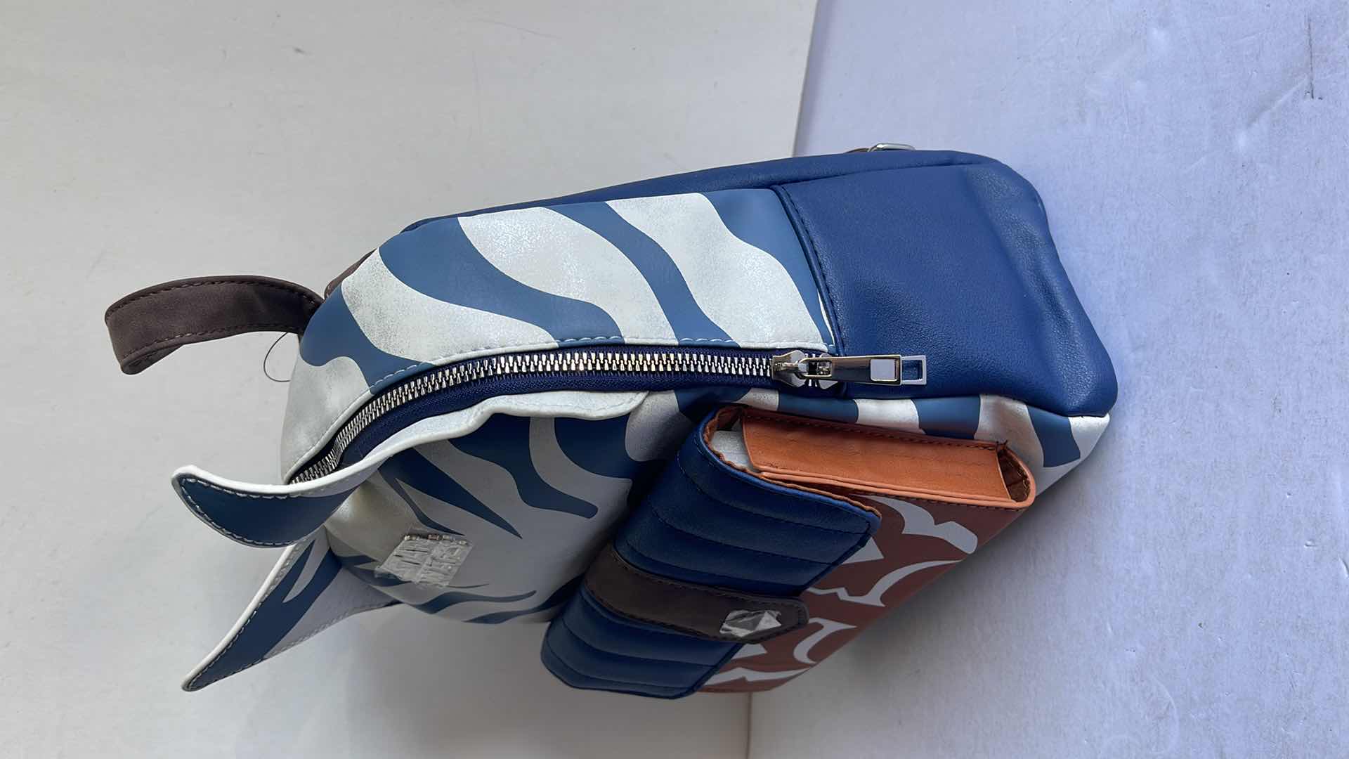 Photo 2 of NIB BIOWORLD STAR WARS AHSOKA TANO COSPLAY MINI BACKPACK MSRP $73.99