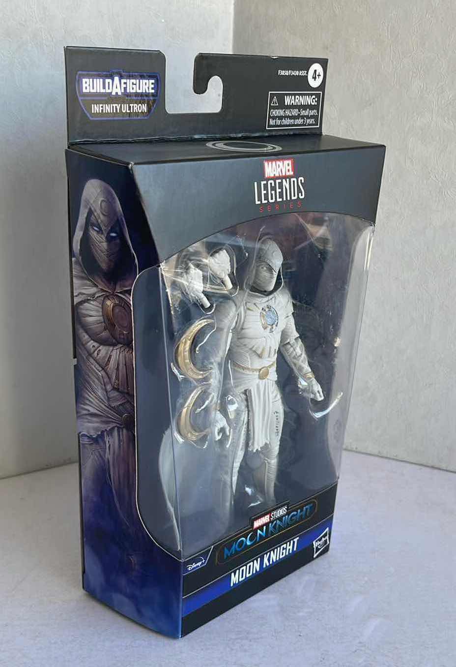 Photo 4 of NIB MARVEL LEGEND SERIES MARVEL STUDIOS MOON KNIGHT MSRP $49.99