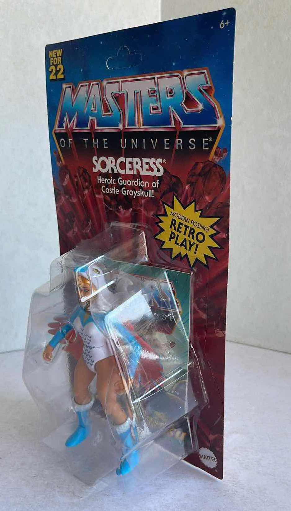 Photo 3 of NIB MASTERS OF THE UNIVERSE SORCERESS RETRO PLAY 