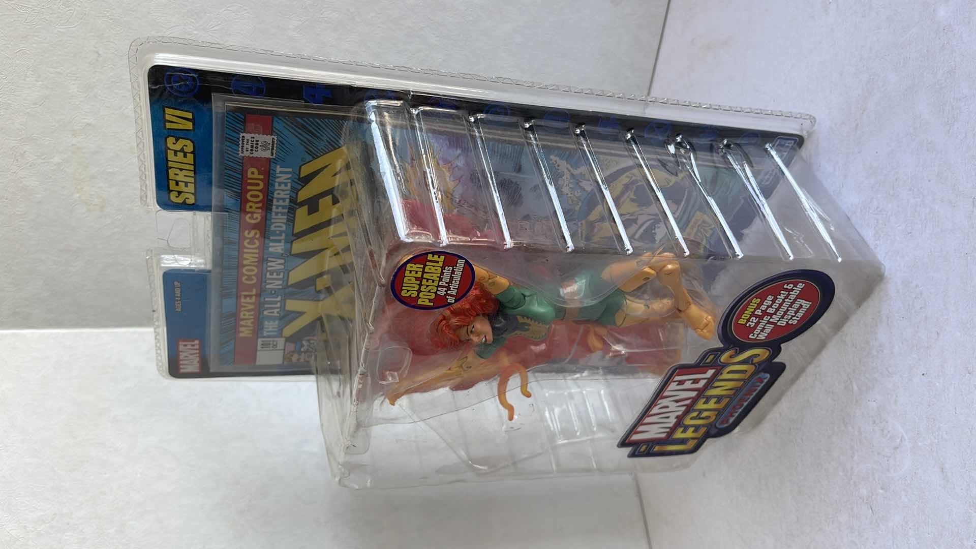 Photo 3 of NIB 2004 MARVEL LEGENDS PHOENIX SERIES IV X-MEN COMIC MSRP $49.99