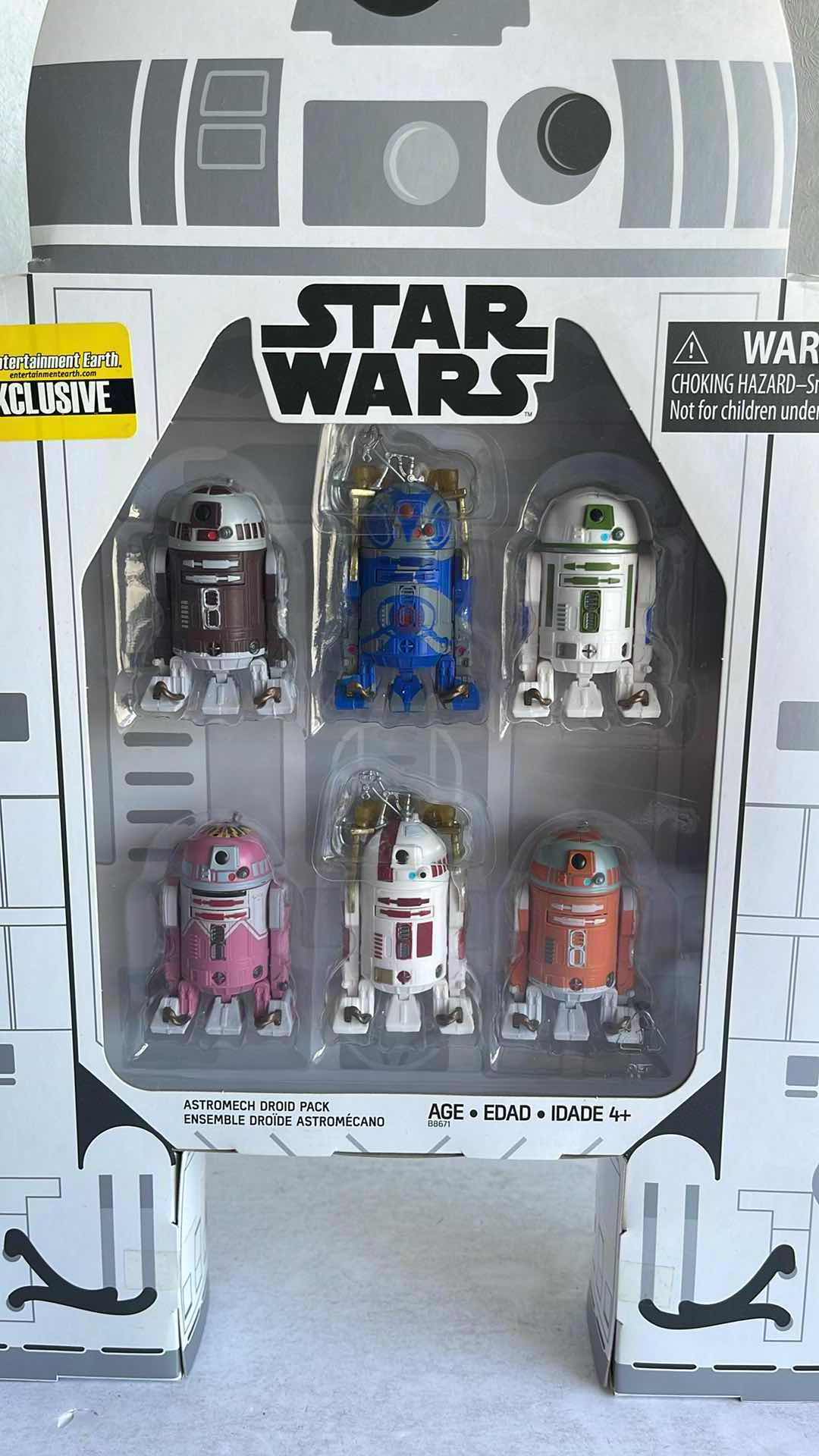 Photo 3 of NIB HASBRO DISNEY STAR WARS ENTERTAINMENT EARTH EXCLUSIVE DROID SET MSRP $70