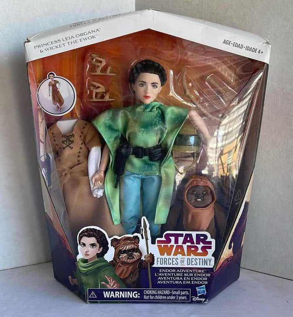 Photo 1 of NIB HASBRO STAR WARS FORCES OF DESTINY PRINCESS LEIA ORGANA & WICKET THE EWOK MSRP $22.99