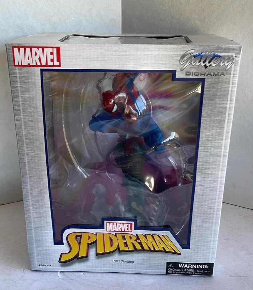 Photo 1 of NIB GALLERY DIORAMA MARVEL SPIDER-MAN PVC DIORAMA MSRP $70