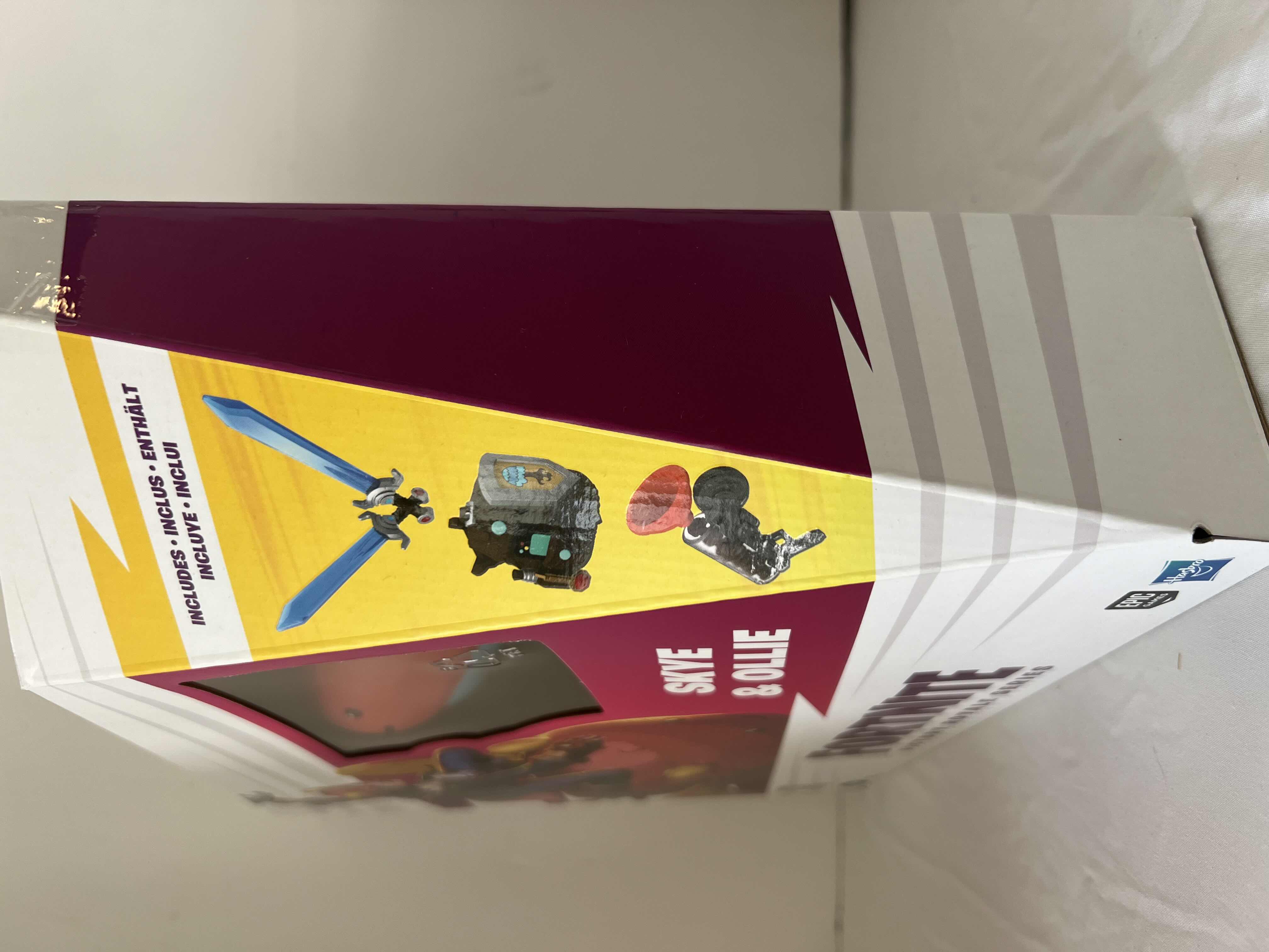 Photo 1 of NIB HASBRO FORTNITE VICTORY ROYALE SERIES "SKYE & OLLIE" ACTION FIGURES MSRP $20