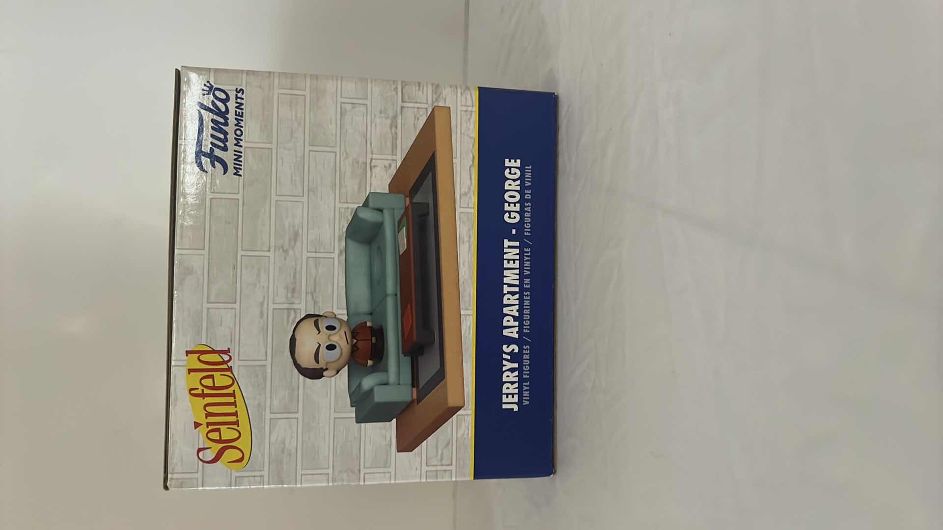 Photo 3 of NEW FUNKO MINI MOMENTS SEINFELD JERRY'S APARTMENT "GEORGE" MSRP $32