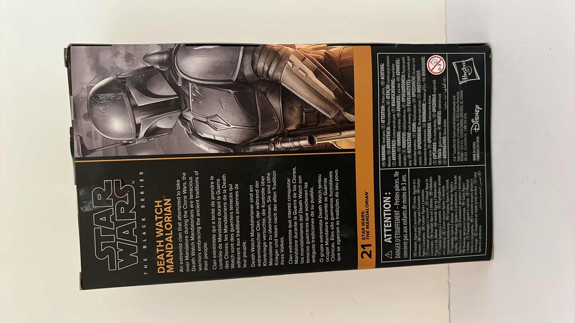 Photo 2 of NEW HASBRO STAR WARS "DEATH WATCH MANDALORIAN" ACTION FIGURE MSRP $30