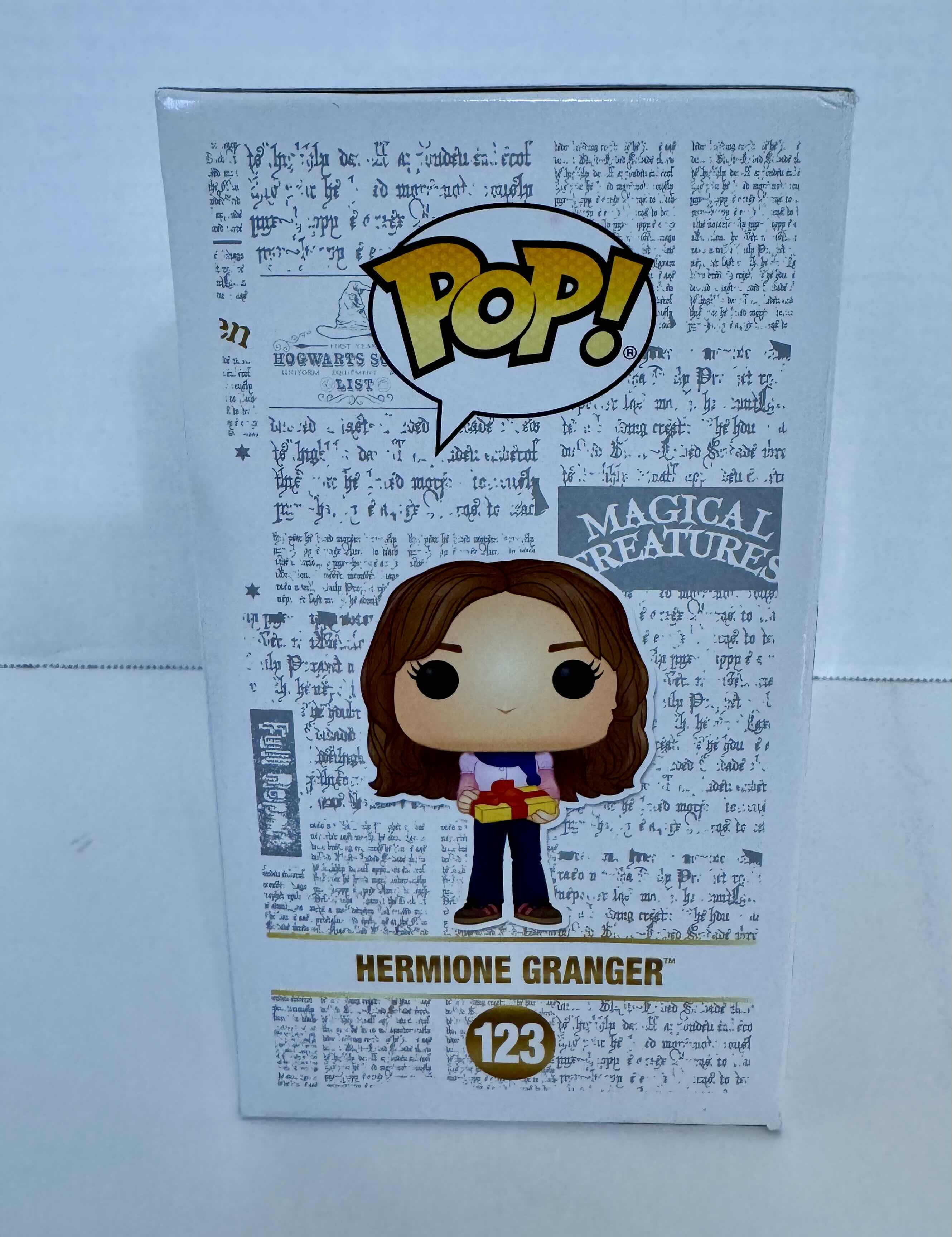 Photo 3 of FUNKO POP! HARRY POTTER: HERMIONE GRANGER #123