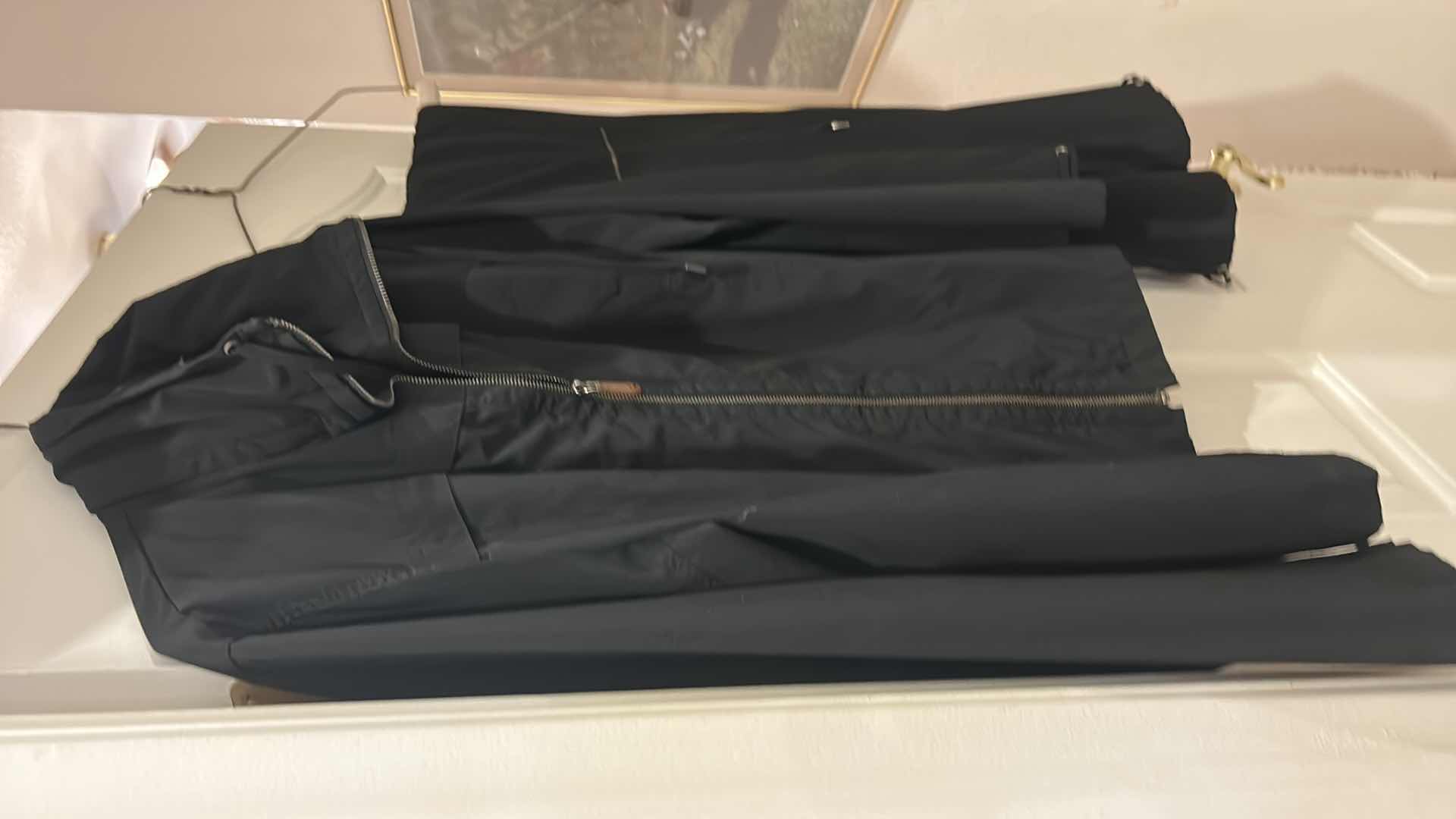 Photo 3 of WOMENSWEAR- CHICOS ZENERGY JACKET W HOOD IN COLLAR AND PANTS SIZE 3