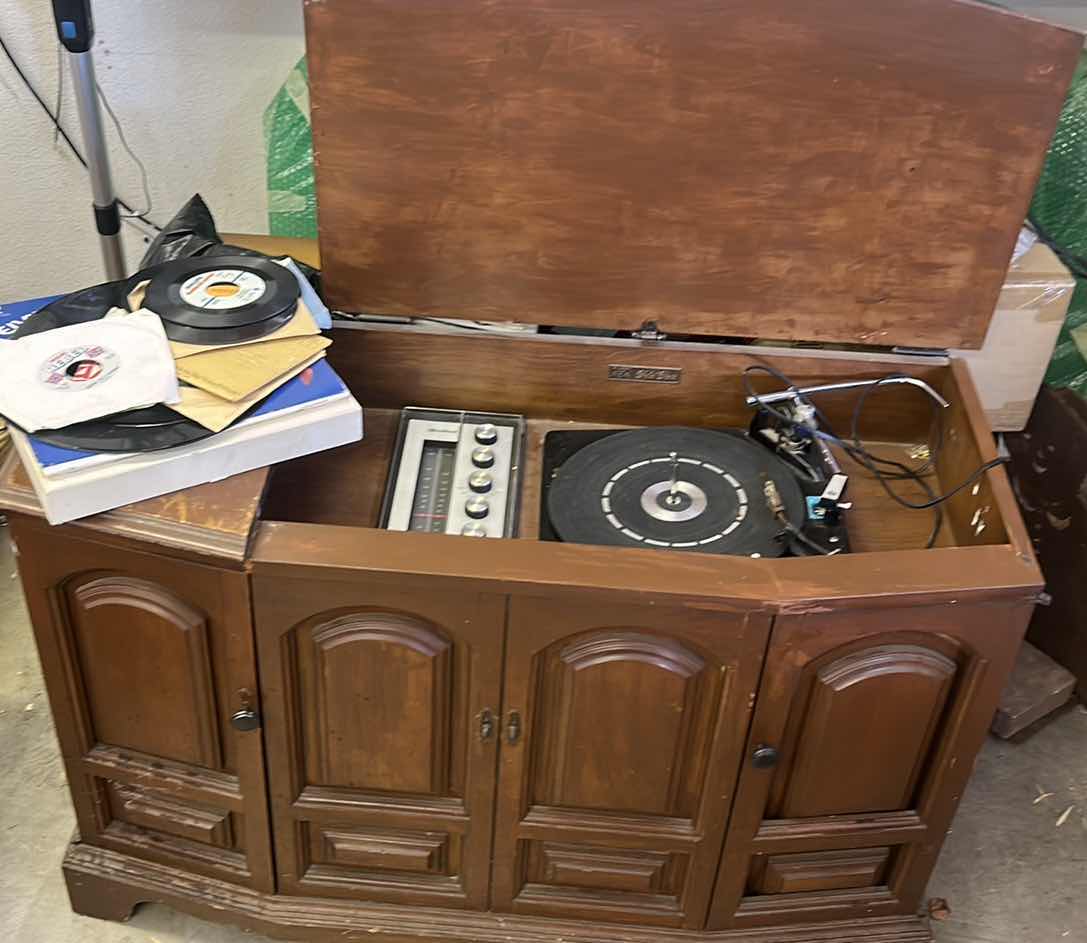 Photo 1 of VINTAGE STEREO CABINET AND ALBUMS