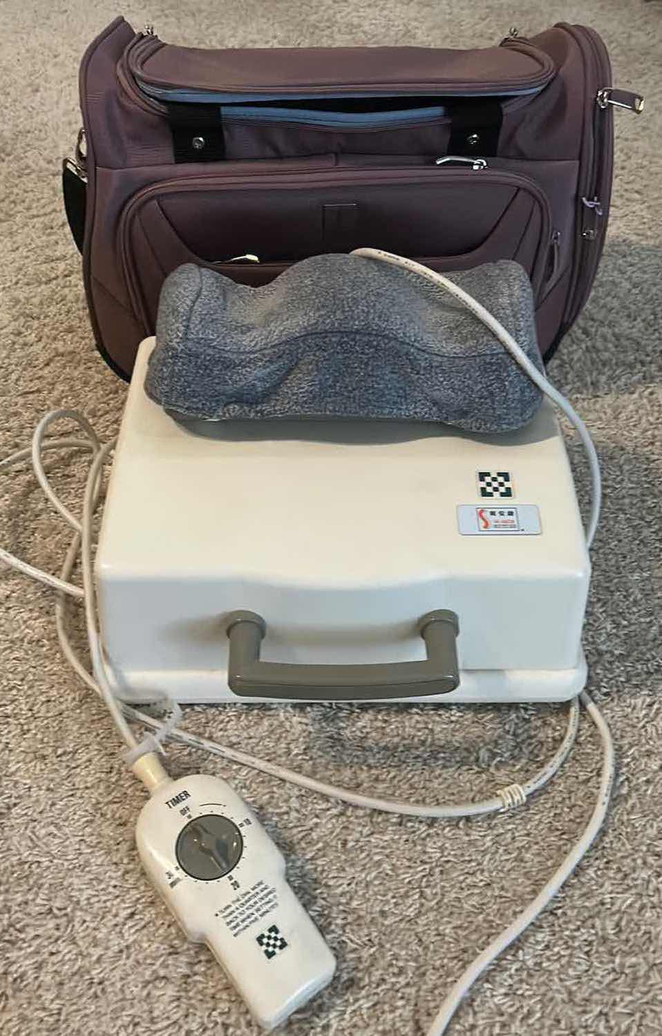 Photo 1 of BODY RELAXATION CHI MACHINE WITH CARRYING CASE