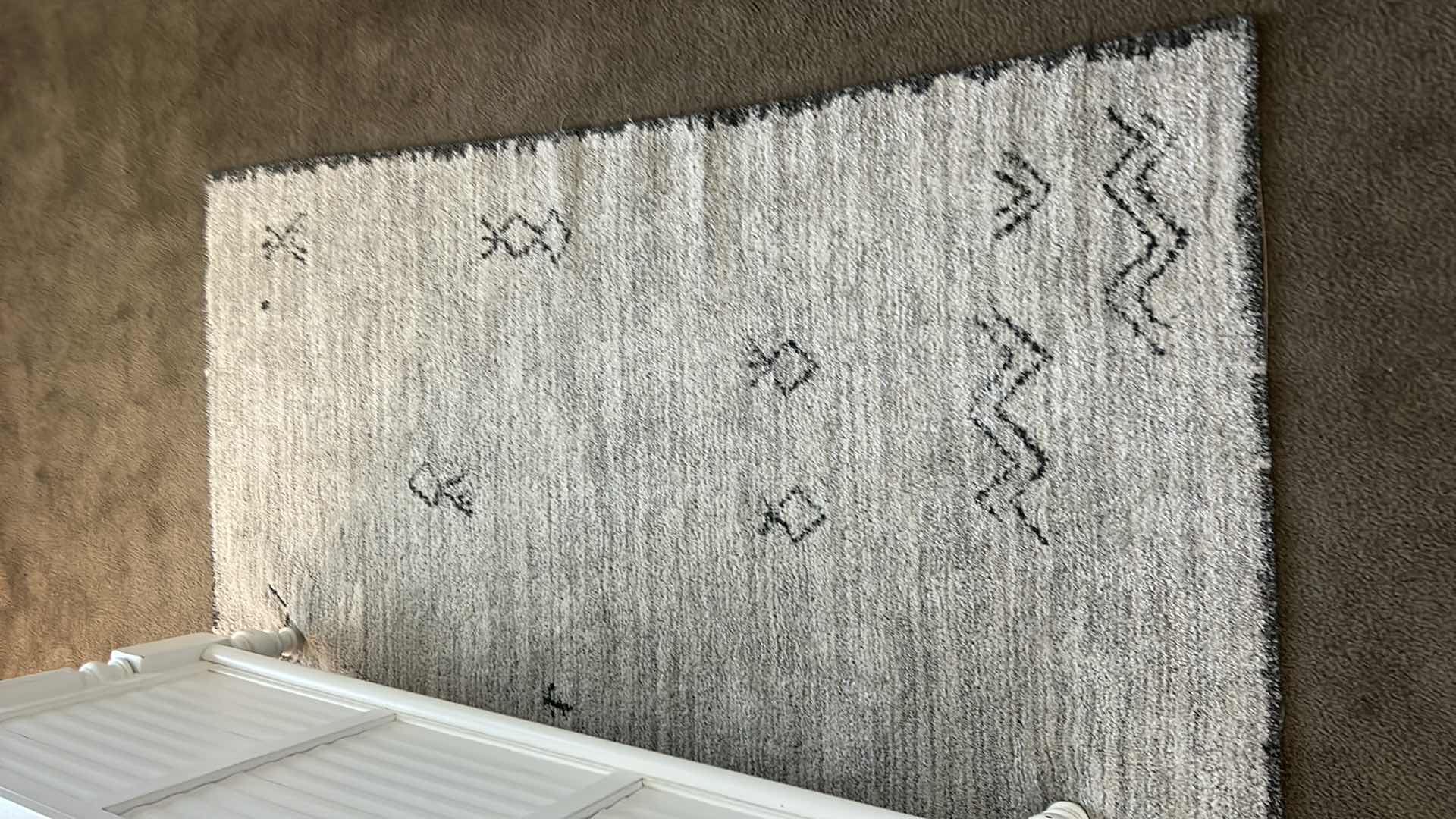 Photo 2 of OFF WHITE AND DARK GRAY AREA RUG 61” x 82”