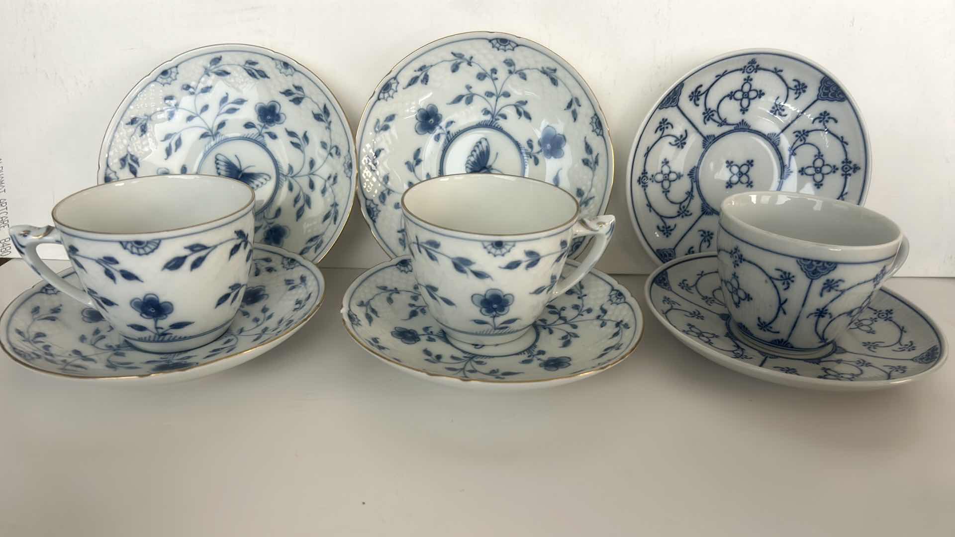 Photo 4 of BLUE AND WHITE PORCELAIN ASSORTMENT