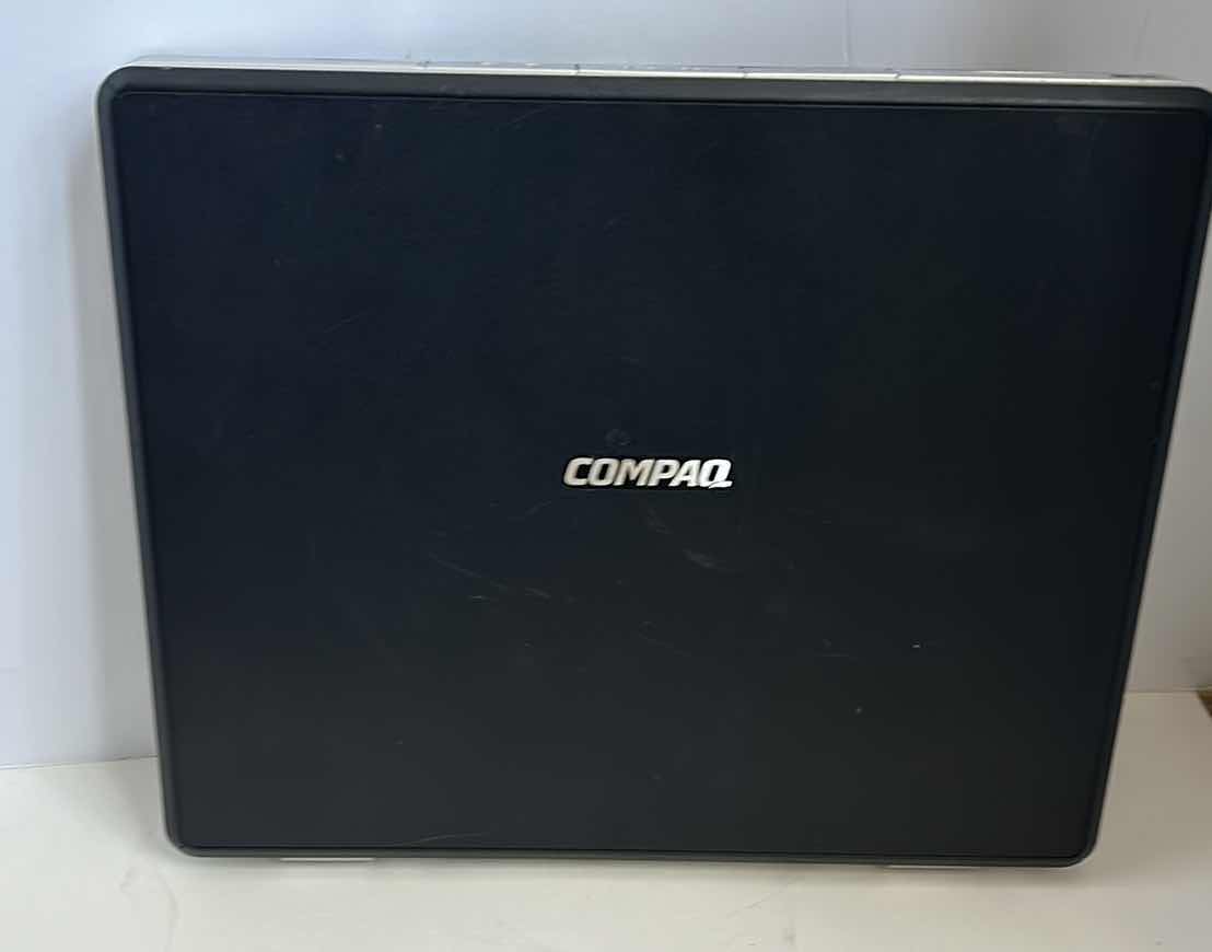 Photo 6 of COMPAQ LAPTOP COMPUTER