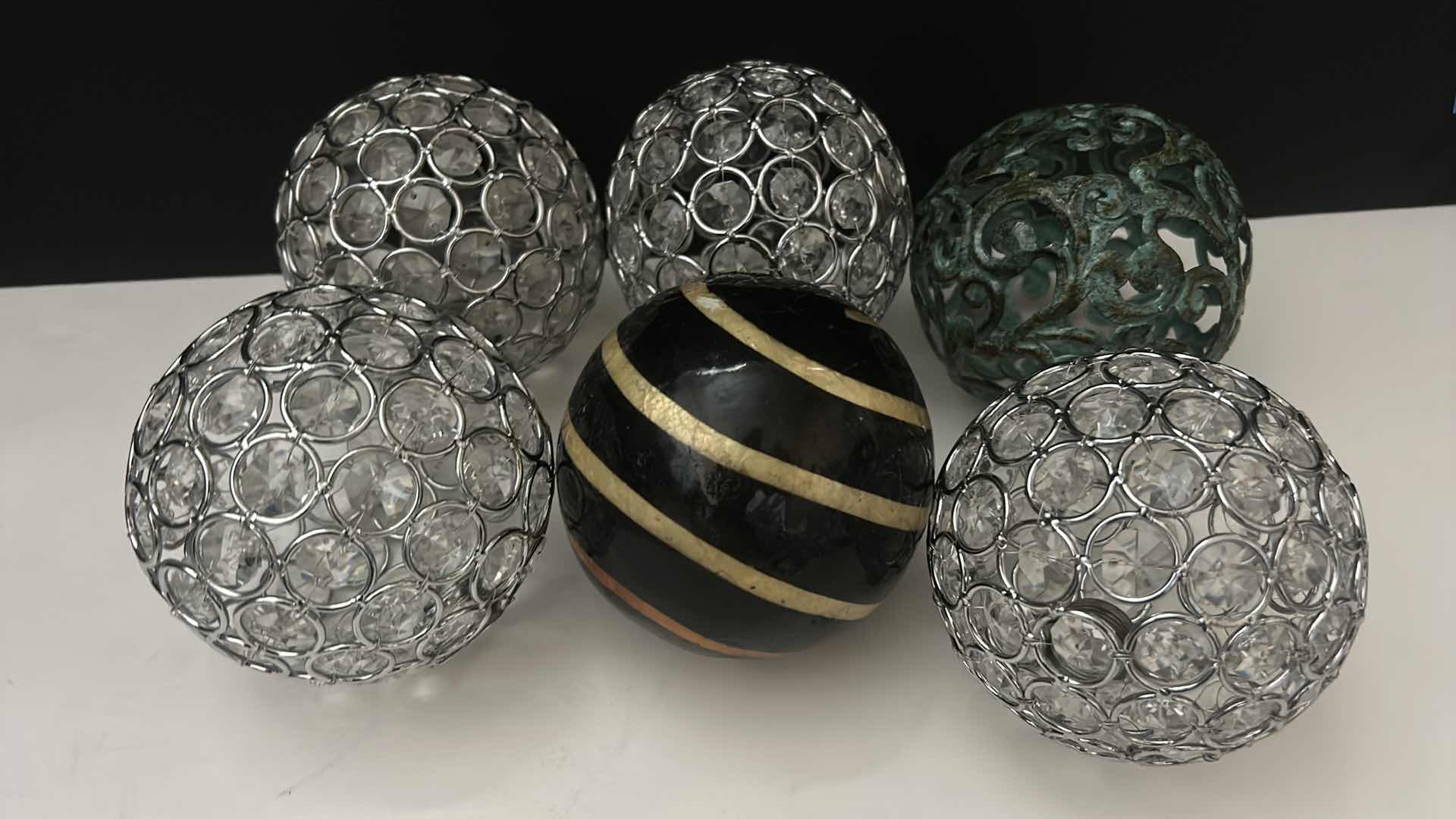 Photo 1 of 6 - 4” DECORATIVE BALLS